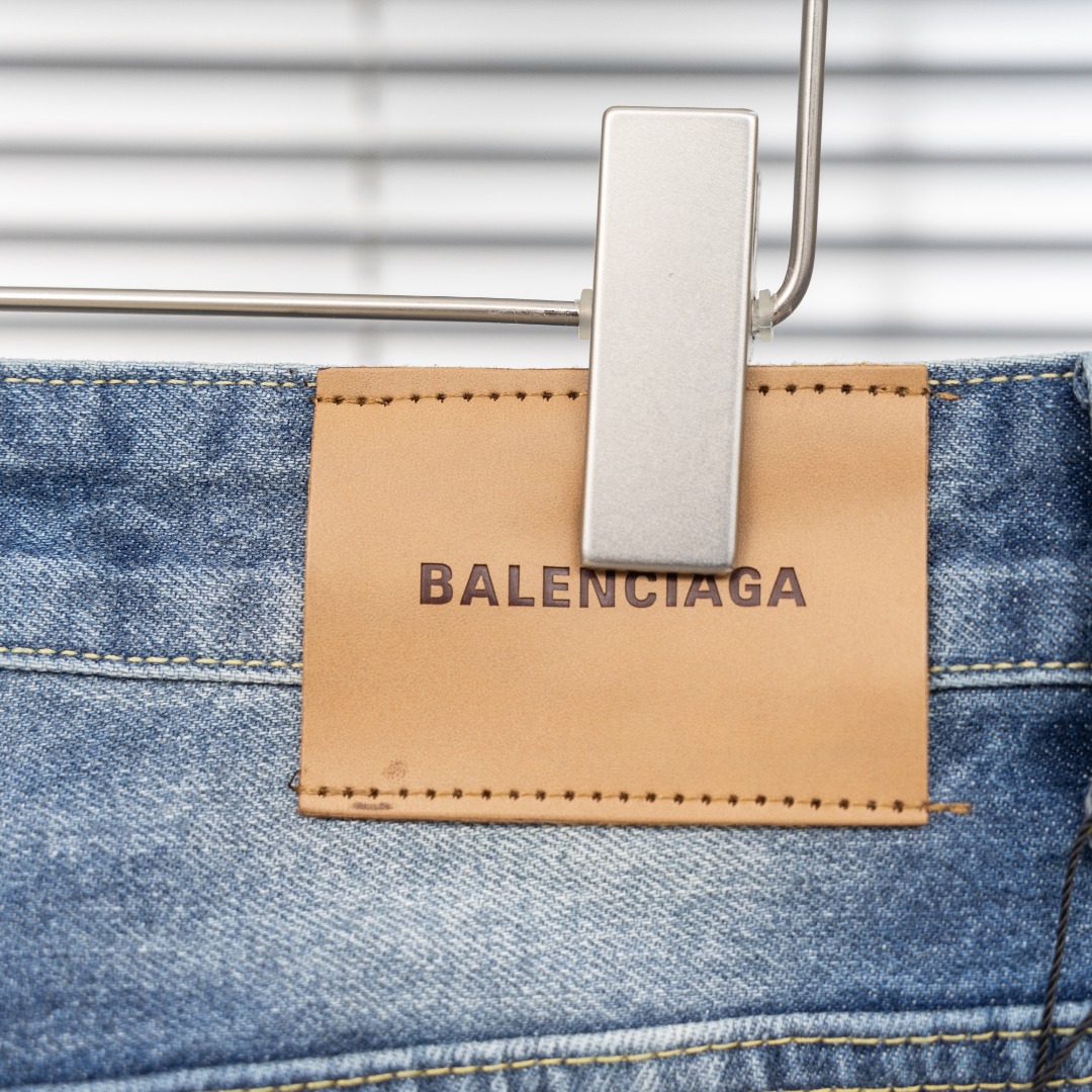 Balenciaga A貨男士字母刷印牛仔褲 潮感設計復古水洗款| 17 Balenciaga A貨男士字母刷印牛仔褲 潮感設計復古水洗款