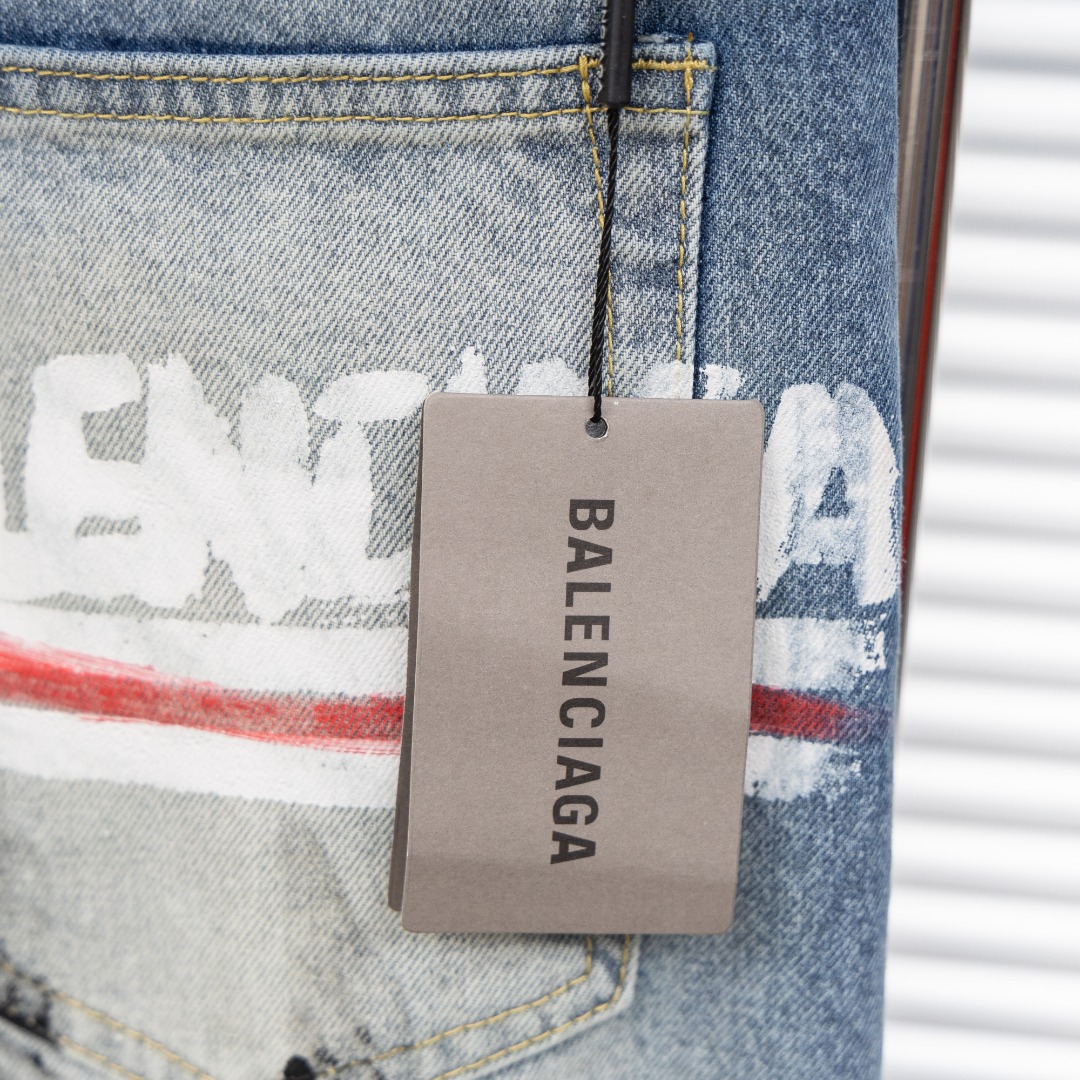Balenciaga 一比一男士經典水洗刷痕牛仔褲 低調百搭風格| 15 Balenciaga 一比一男士經典水洗刷痕牛仔褲 低調百搭風格