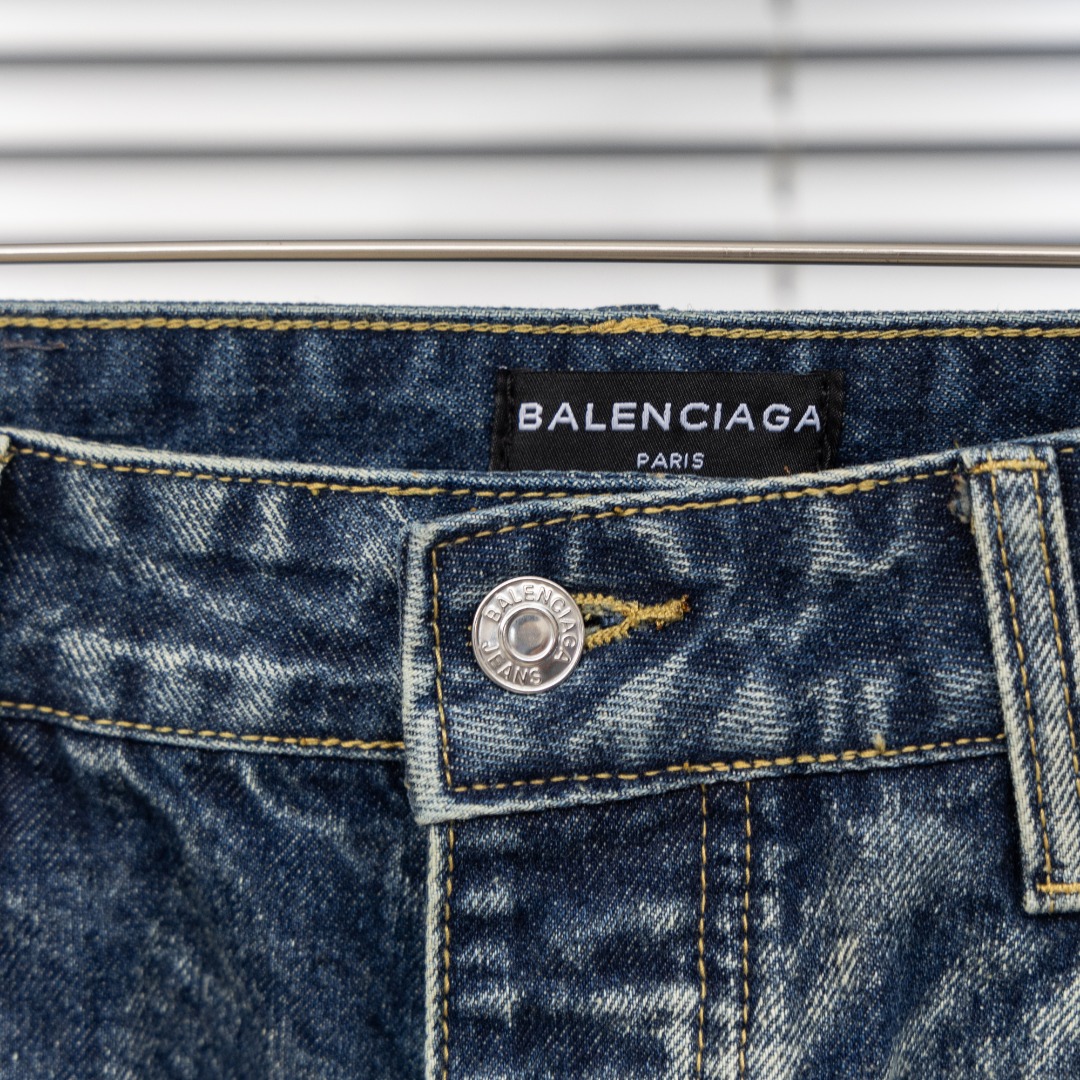 Balenciaga 原單男士紅標誌印花牛仔褲 復古刷色設計款| 12 Balenciaga 原單男士紅標誌印花牛仔褲 復古刷色設計款