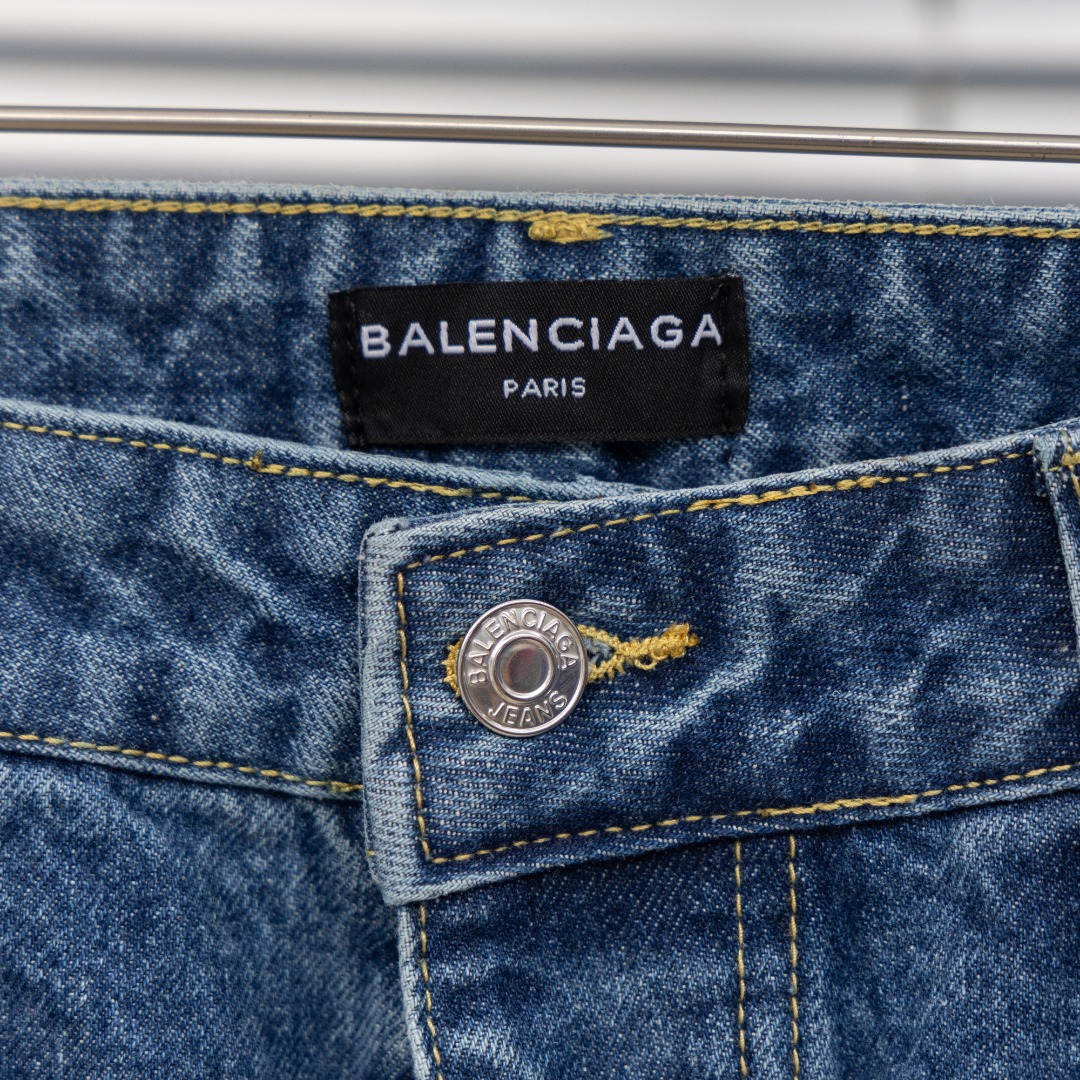 Balenciaga A貨男士塗鴉混印牛仔褲 手繪風潮流視覺設計| 12 Balenciaga A貨男士塗鴉混印牛仔褲 手繪風潮流視覺設計