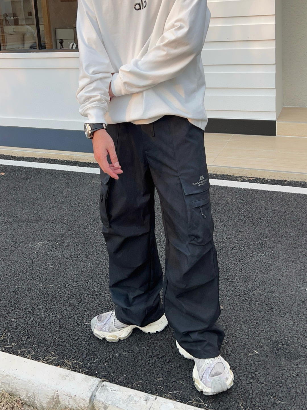 Balenciaga 原單男士黑色工裝長褲 機能風格多口袋版型| 10 Balenciaga 原單男士黑色工裝長褲 機能風格多口袋版型