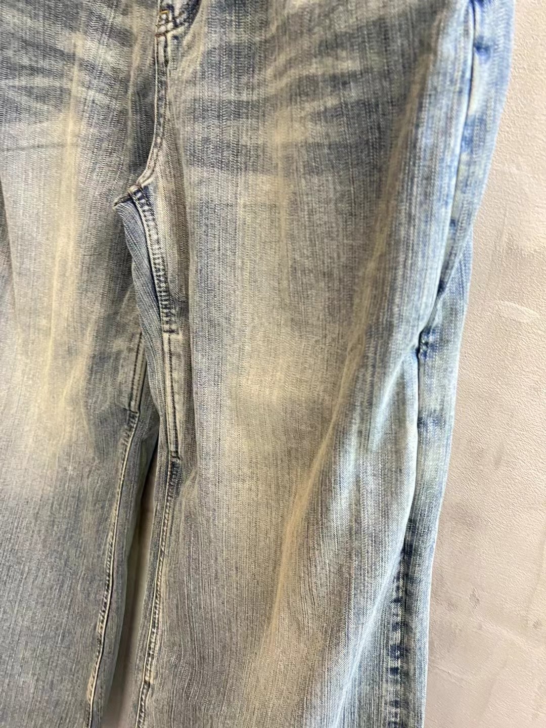 Balenciaga 高仿男士淺水洗牛仔褲 微喇叭復古剪裁設計| 11 Balenciaga 高仿男士淺水洗牛仔褲 微喇叭復古剪裁設計