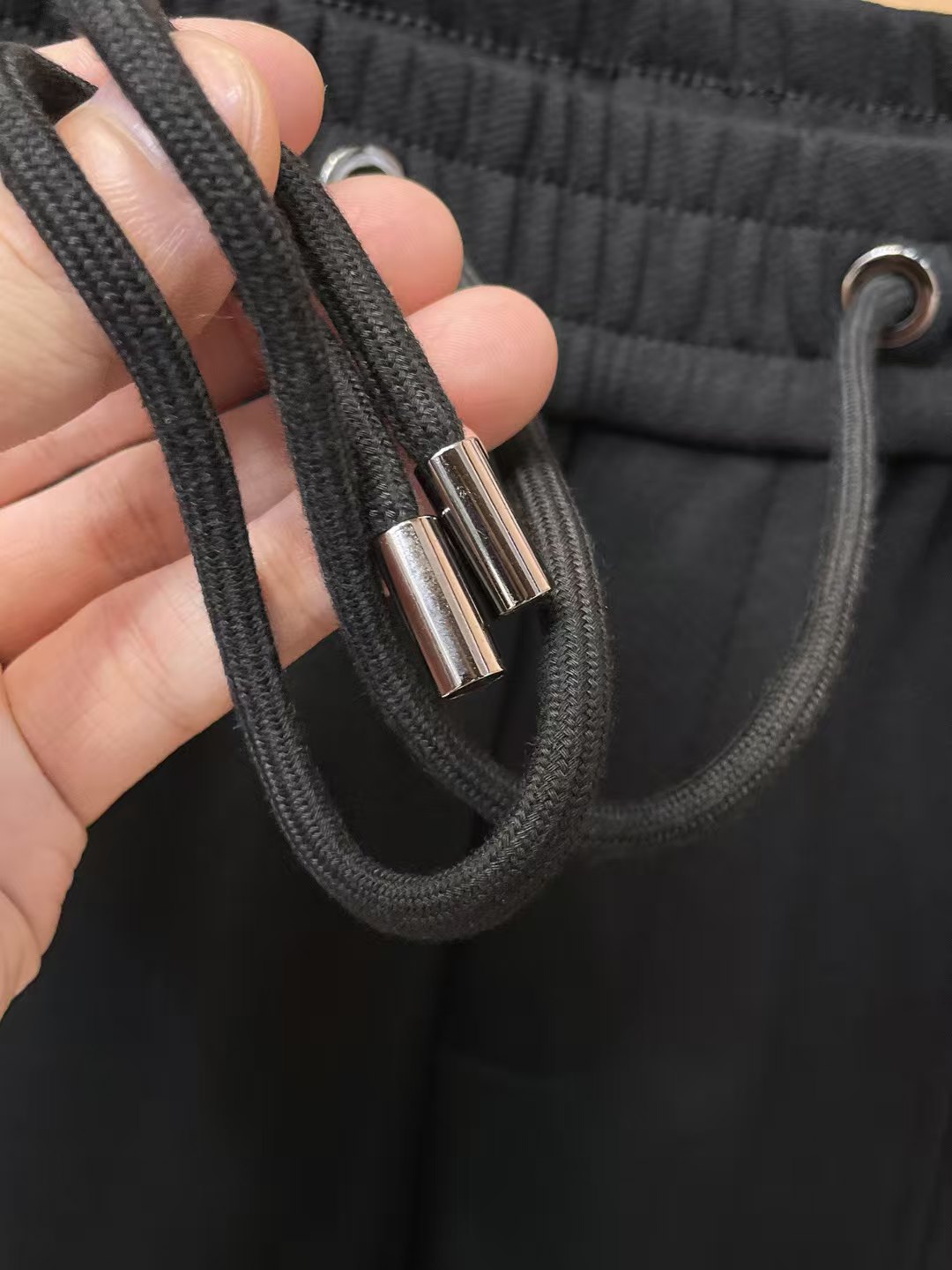 Balenciaga 高仿男士縮口運動長褲 經典簡約版型街頭必備| 12 Balenciaga 高仿男士縮口運動長褲 經典簡約版型街頭必備