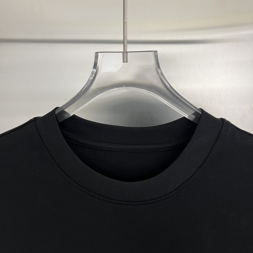Balenciaga高仿長袖T恤 黑底數字連線LOGO設計 街頭潮感推薦| 11 Balenciaga高仿長袖T恤 黑底數字連線LOGO設計 街頭潮感推薦
