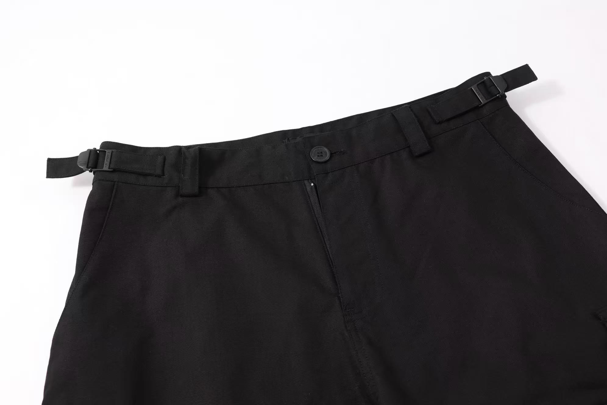 Balenciaga 高仿黑色後袋工裝褲 經典重磅質感剪裁| 13 Balenciaga 高仿黑色後袋工裝褲 經典重磅質感剪裁