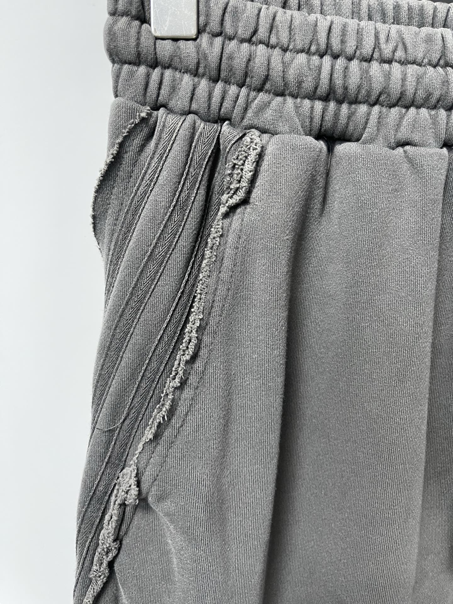 Balenciaga 高仿男士素面水洗棉質休閒褲 低調灰潮流百搭款| 12 Balenciaga 高仿男士素面水洗棉質休閒褲 低調灰潮流百搭款