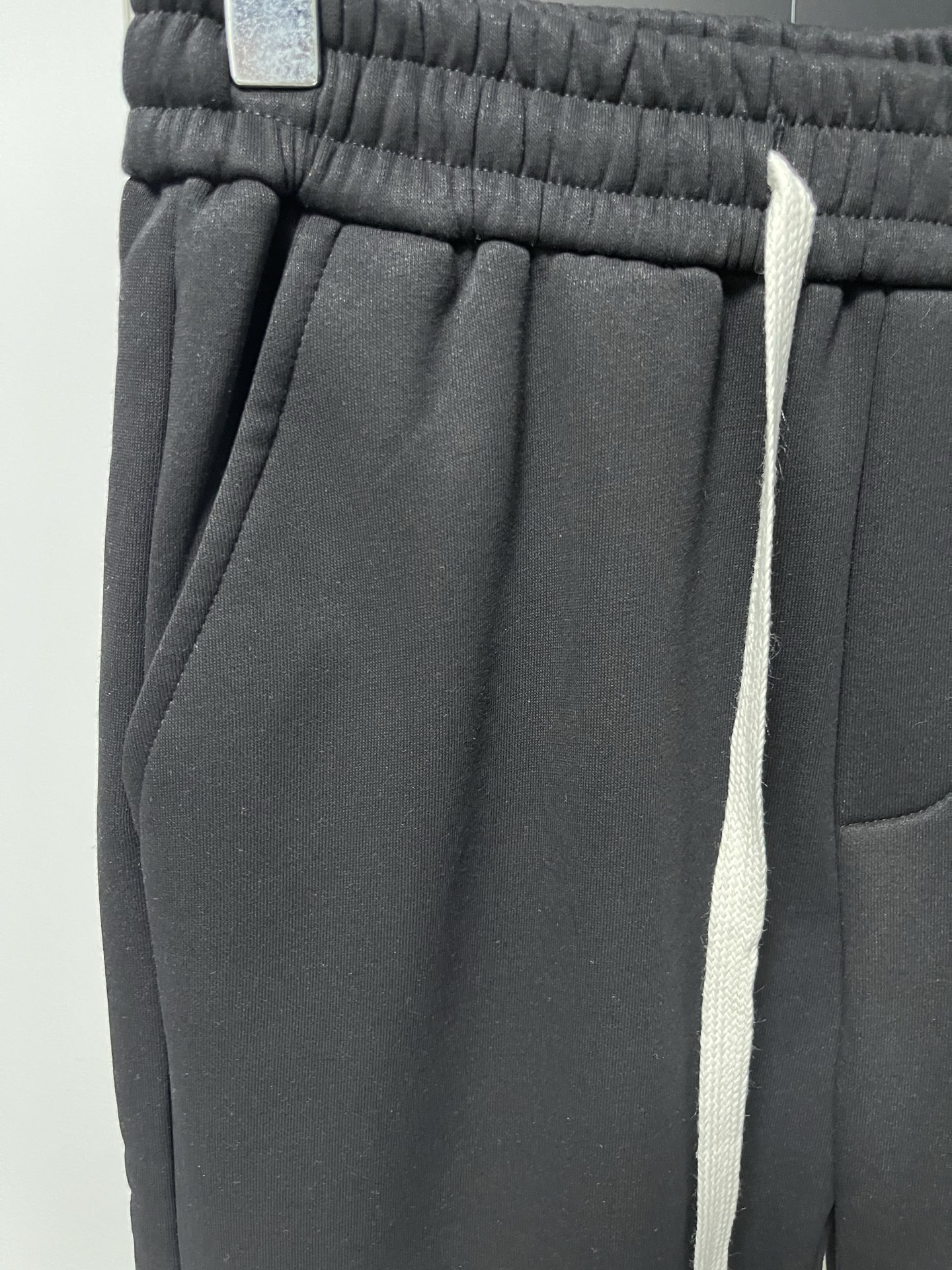 Balenciaga A貨聯名風運動休閒褲 黑白撞色織帶潮流版型| 8 Balenciaga A貨聯名風運動休閒褲 黑白撞色織帶潮流版型