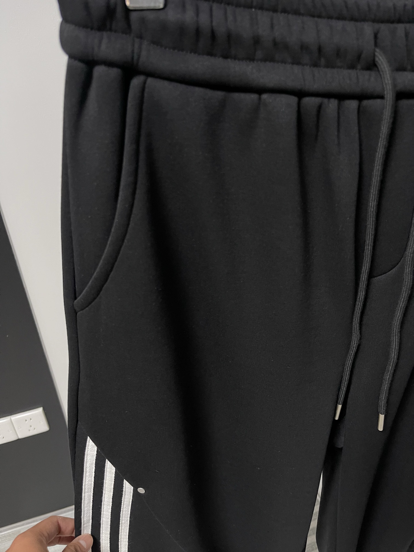 Balenciaga 一比一男士灰色寬版休閒褲 內刷毛厚磅棉設計| 7 Balenciaga 一比一男士灰色寬版休閒褲 內刷毛厚磅棉設計