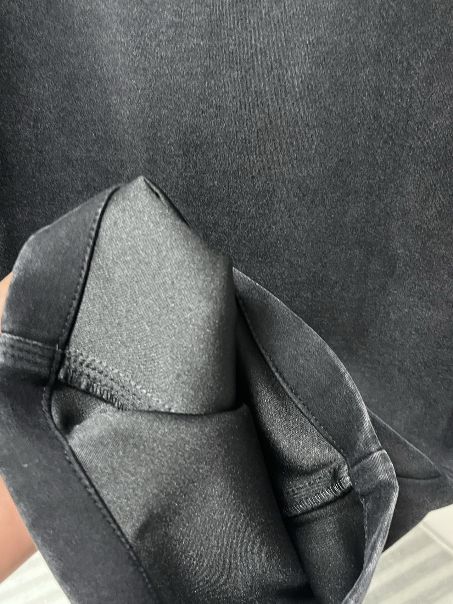 Balenciaga 高仿男士刷舊黑色長褲 質感厚磅內裏休閒款| 8 Balenciaga 高仿男士刷舊黑色長褲 質感厚磅內裏休閒款