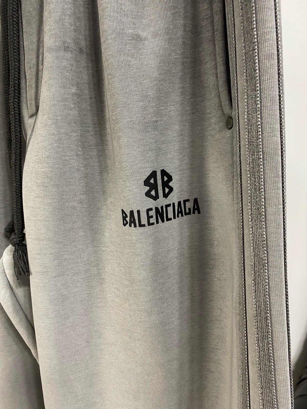 Balenciaga 高仿男士漸層灰寬褲 舒適棉料立體剪裁褲型| 10 Balenciaga 高仿男士漸層灰寬褲 舒適棉料立體剪裁褲型