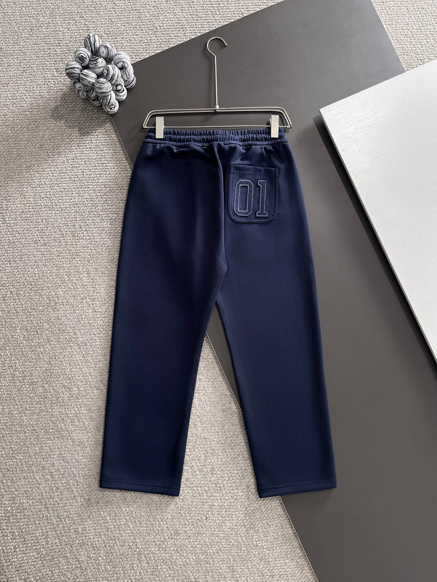 Balenciaga 高仿男士深藍簡約Logo長褲 寬鬆舒適日常褲型| 7 Balenciaga 高仿男士深藍簡約Logo長褲 寬鬆舒適日常褲型