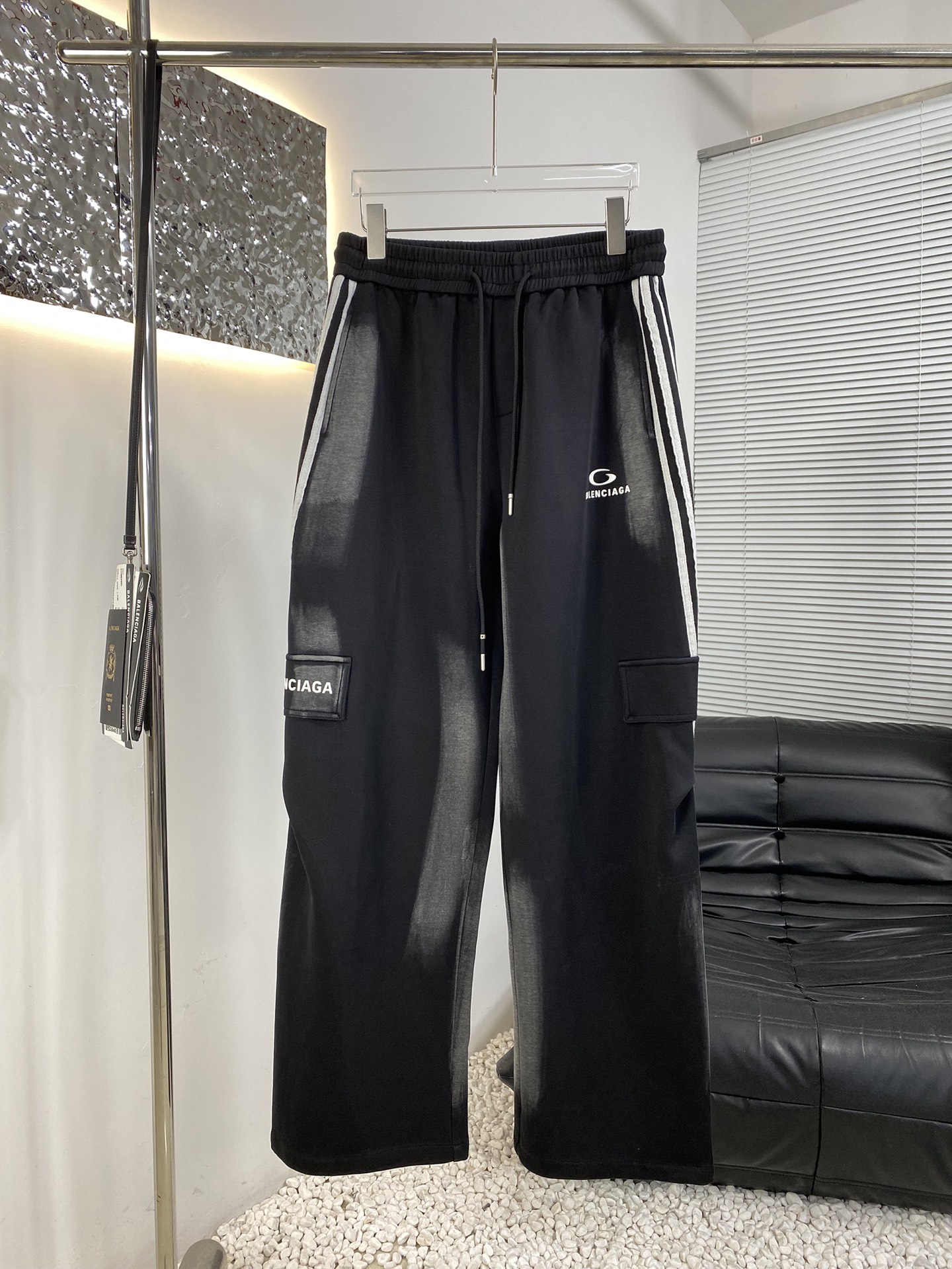 高仿Balenciaga經典雙線休閒長褲 百搭工裝風設計