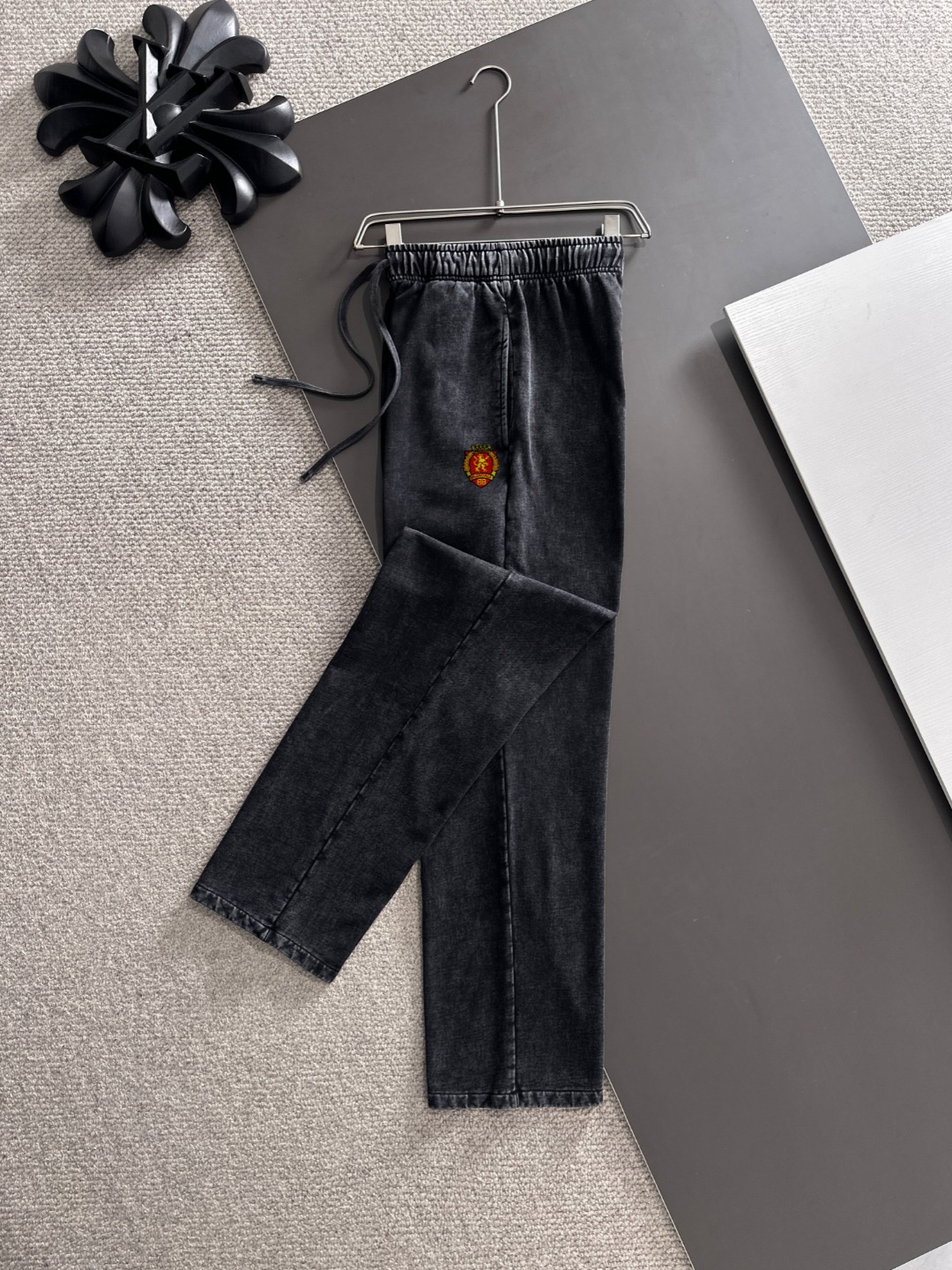 Balenciaga 高仿男士運動長褲 刷色設計百搭休閒款| 14 Balenciaga 高仿男士運動長褲 刷色設計百搭休閒款