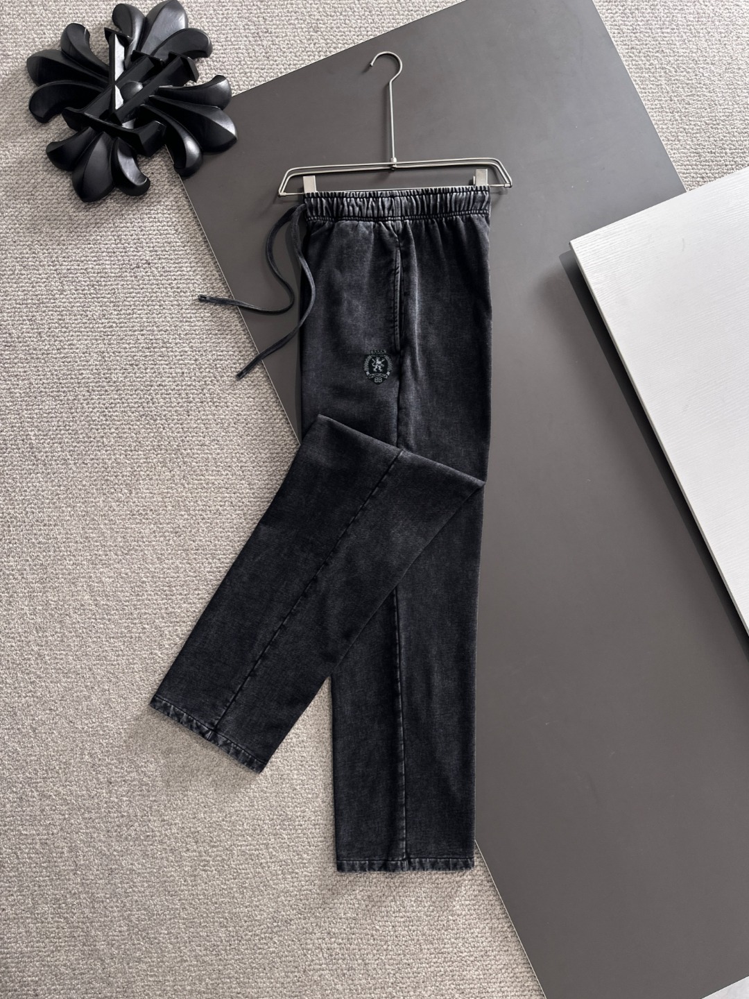 Balenciaga 一比一黑刷復刻長褲 男款潮感設計| 13 Balenciaga 一比一黑刷復刻長褲 男款潮感設計
