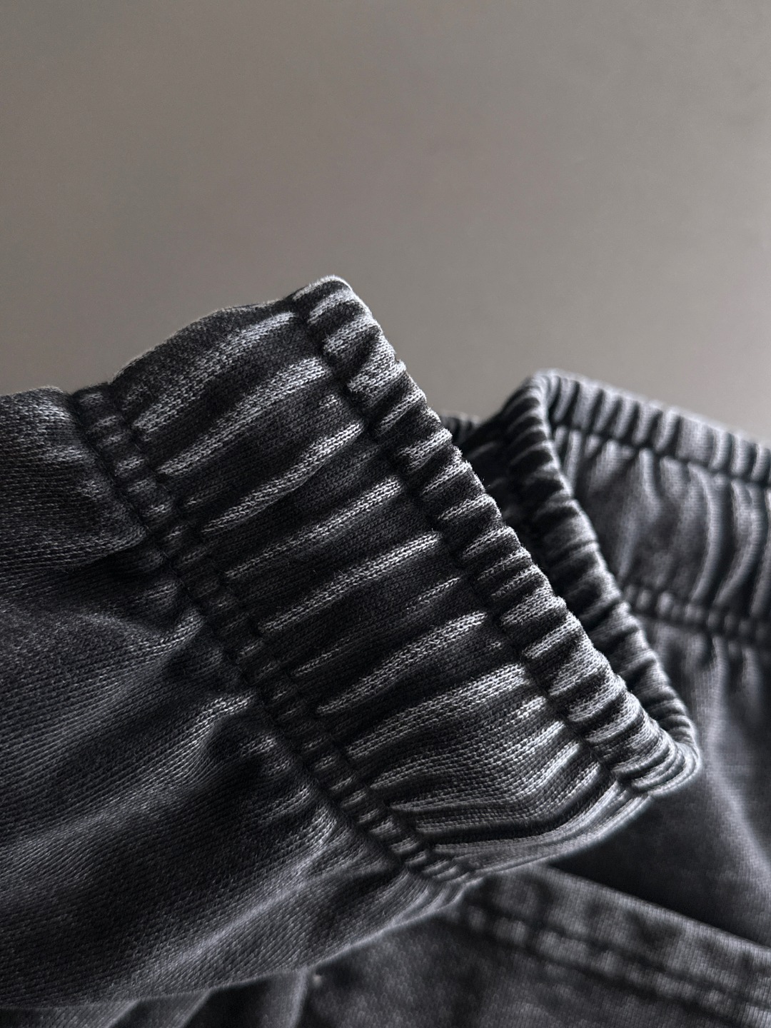 Balenciaga 一比一黑刷復刻長褲 男款潮感設計| 11 Balenciaga 一比一黑刷復刻長褲 男款潮感設計