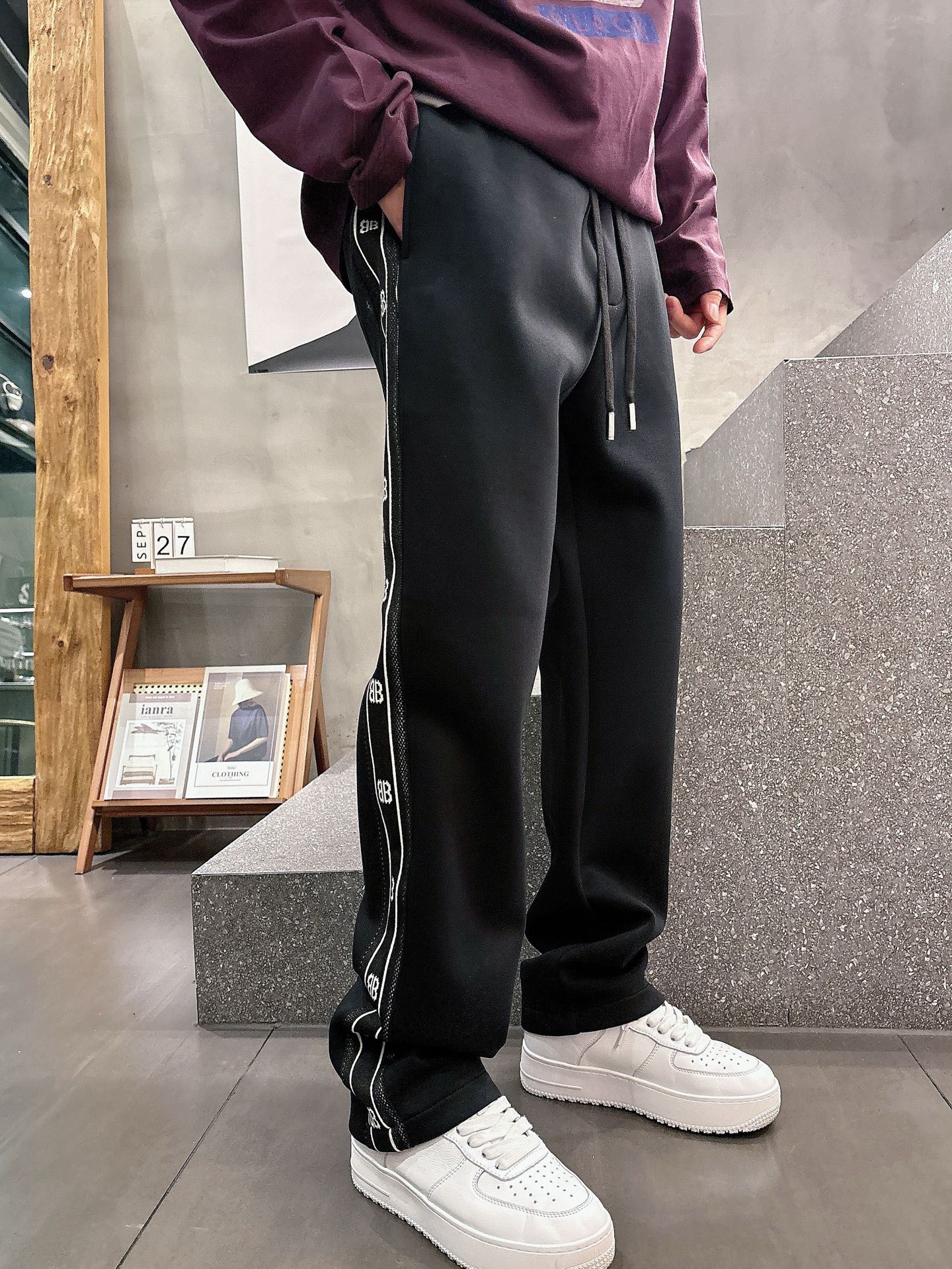 Balenciaga 一比一黑色側邊拉鍊褲款 男士街頭風格實穿推薦| 13 Balenciaga 一比一黑色側邊拉鍊褲款 男士街頭風格實穿推薦