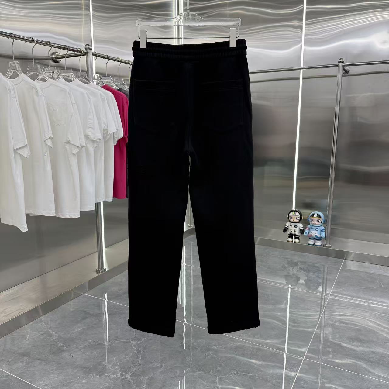 Balenciaga A貨黑色隱藏口袋褲款 質感百搭不挑人| 8 Balenciaga A貨黑色隱藏口袋褲款 質感百搭不挑人