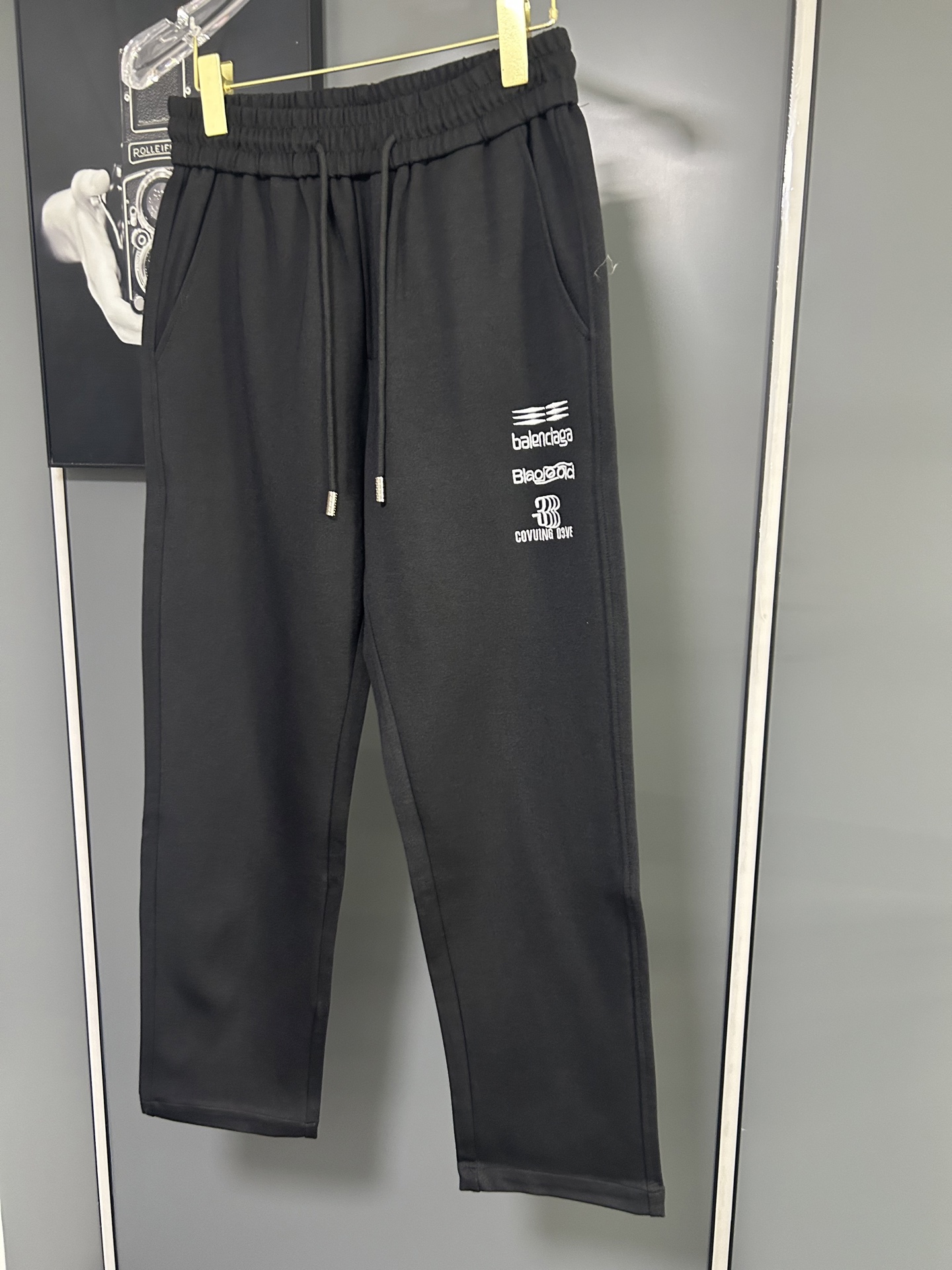 Balenciaga 高仿LOGO印字運動長褲 多層印花潮流款| 12 Balenciaga 高仿LOGO印字運動長褲 多層印花潮流款