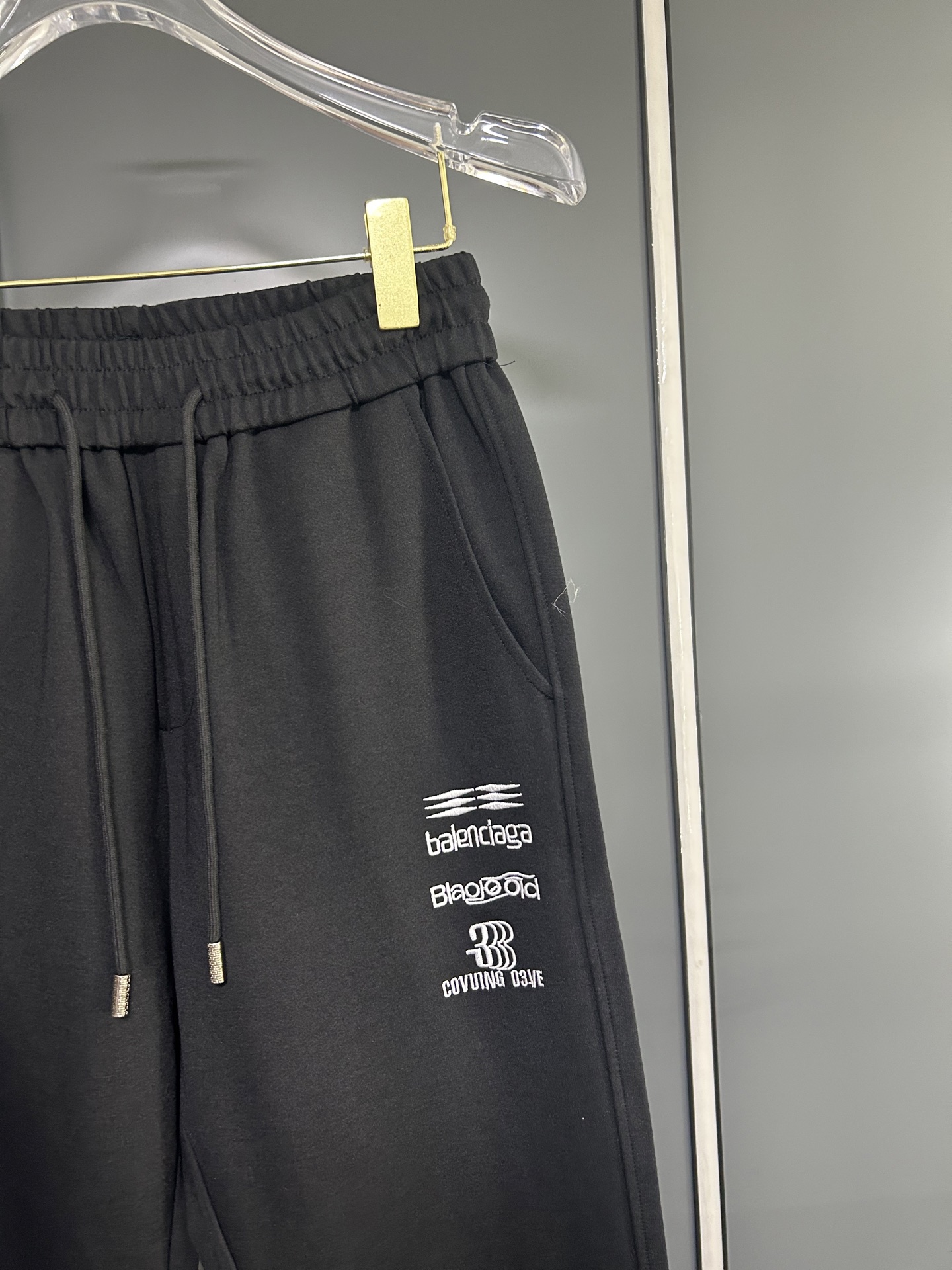 Balenciaga 高仿LOGO印字運動長褲 多層印花潮流款| 7 Balenciaga 高仿LOGO印字運動長褲 多層印花潮流款