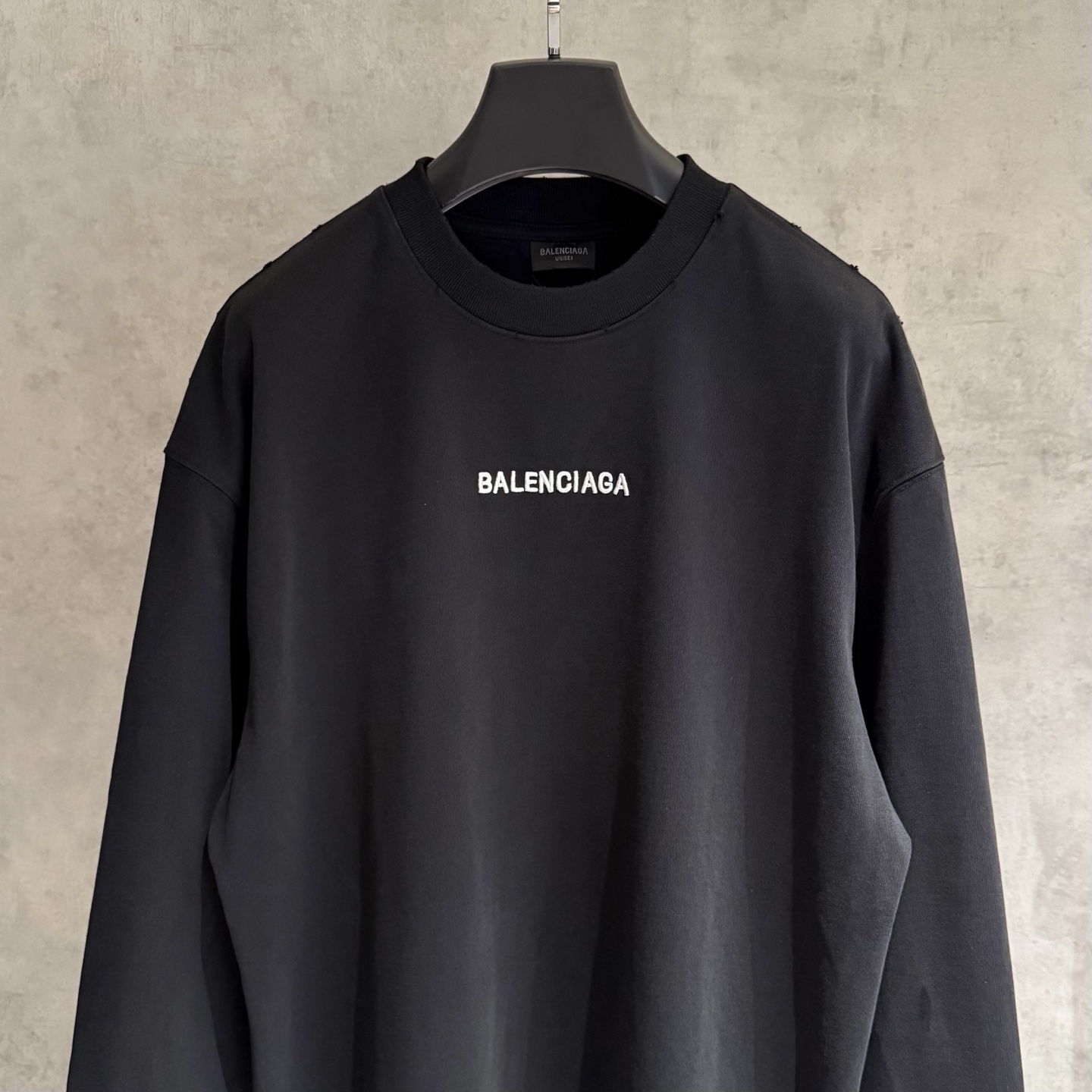 Balenciaga 高仿男士黑色長袖T恤 LOGO簡約設計秋冬必備| 12 Balenciaga 高仿男士黑色長袖T恤 LOGO簡約設計秋冬必備