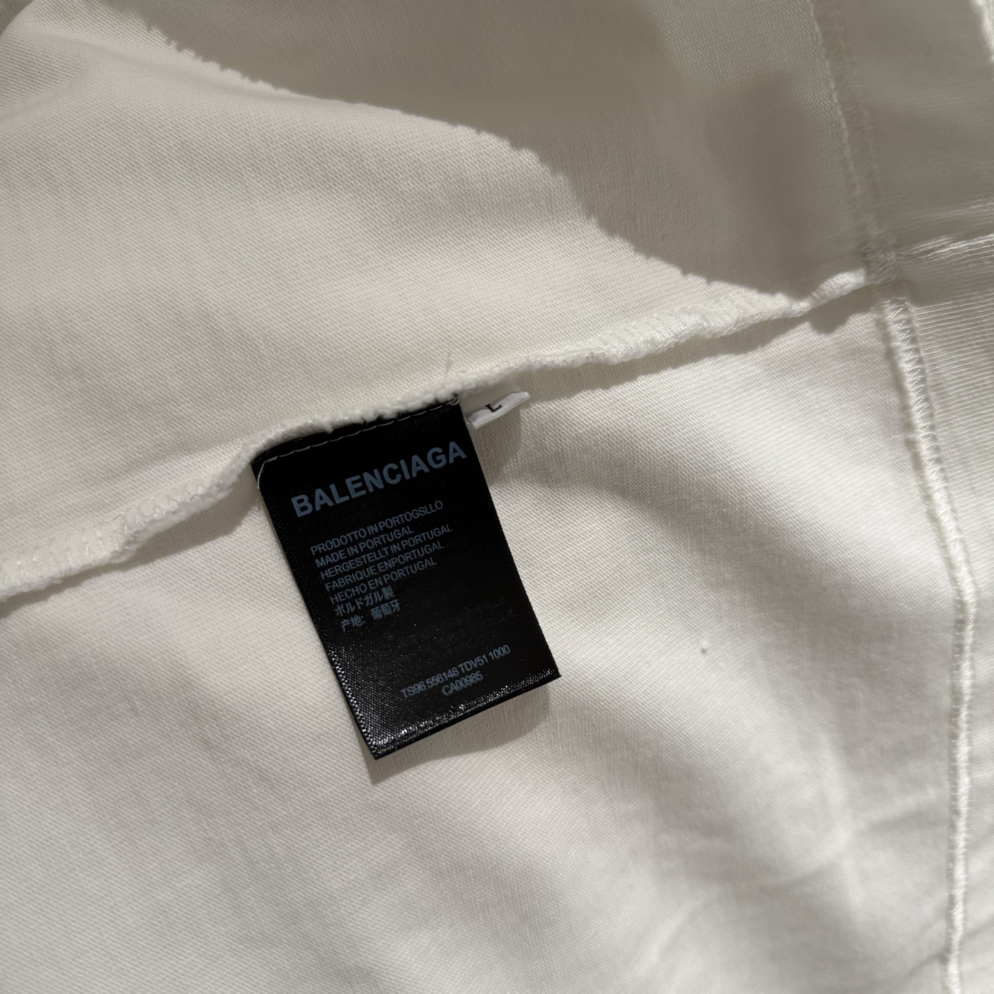 Balenciaga 高仿白色浮雕LOGO長袖T恤 立體質感百搭單品| 8 Balenciaga 高仿白色浮雕LOGO長袖T恤 立體質感百搭單品