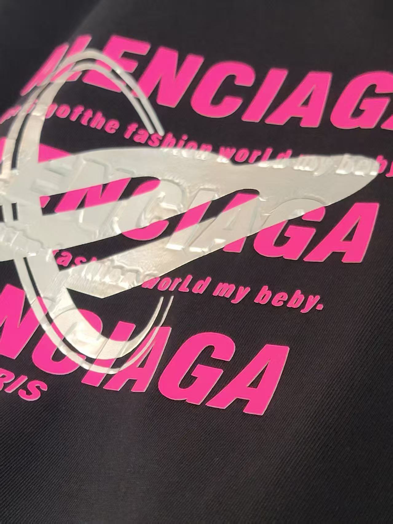 Balenciaga A貨黑色男款印花T恤 街頭風格粉字設計人氣單品| 8 Balenciaga A貨黑色男款印花T恤 街頭風格粉字設計人氣單品