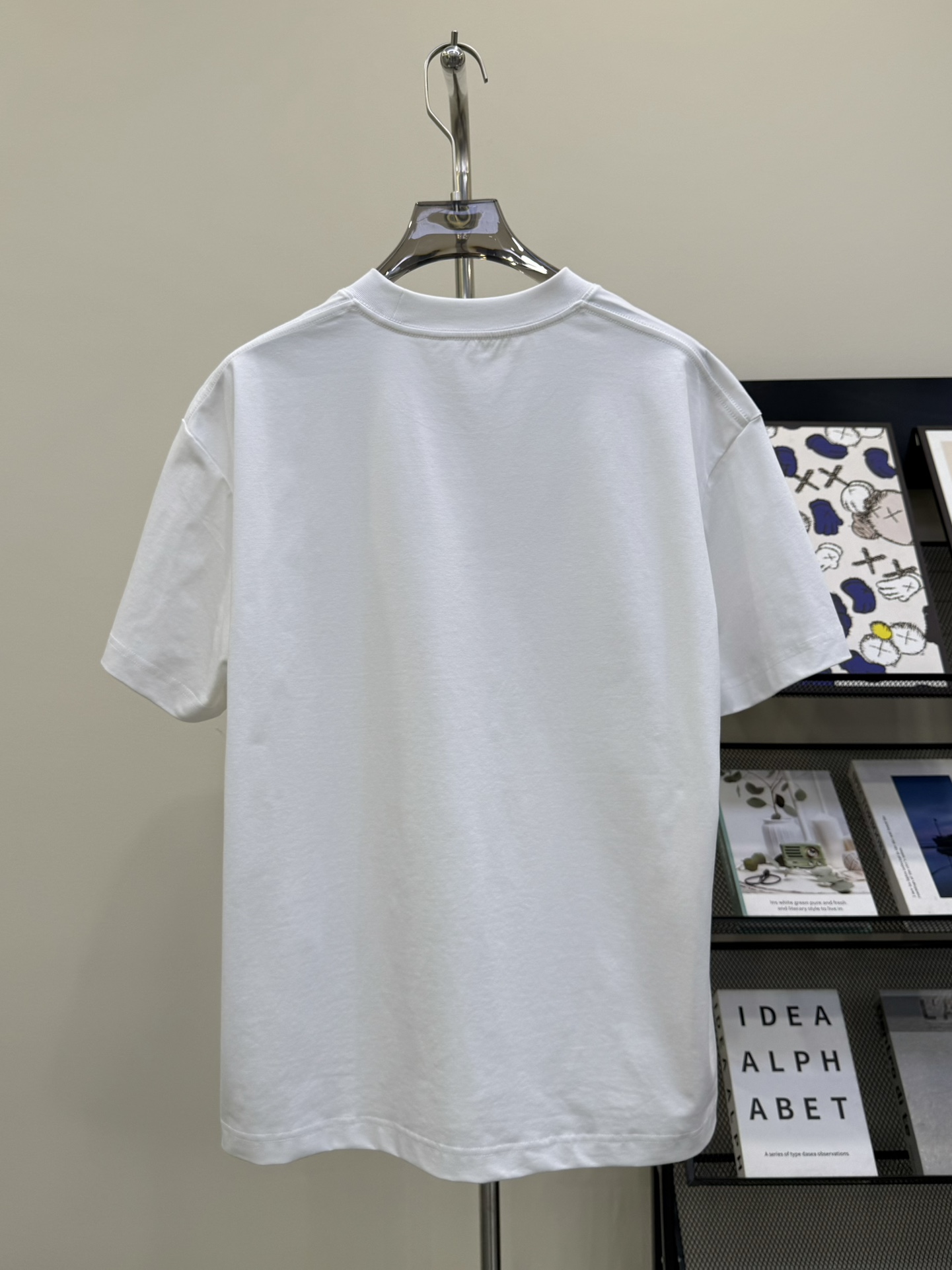Balenciaga 原單短袖T恤男女款 粉LOGO白底 潮感百搭款式| 13 Balenciaga 原單短袖T恤男女款 粉LOGO白底 潮感百搭款式