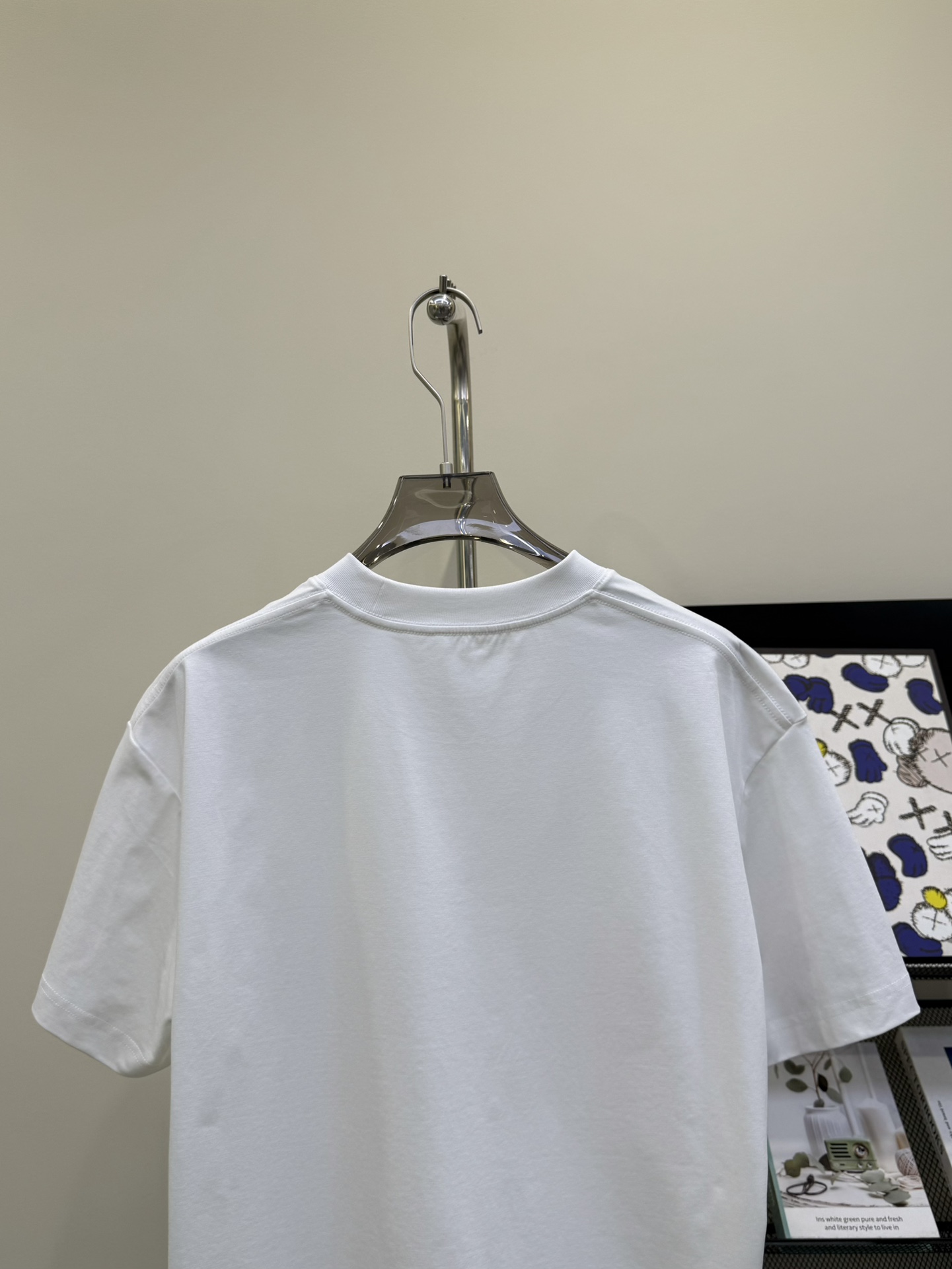 Balenciaga 原單短袖T恤男女款 粉LOGO白底 潮感百搭款式| 11 Balenciaga 原單短袖T恤男女款 粉LOGO白底 潮感百搭款式