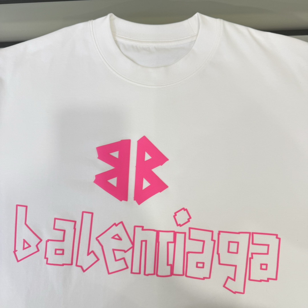Balenciaga 原單短袖T恤男女款 粉LOGO白底 潮感百搭款式| 10 Balenciaga 原單短袖T恤男女款 粉LOGO白底 潮感百搭款式