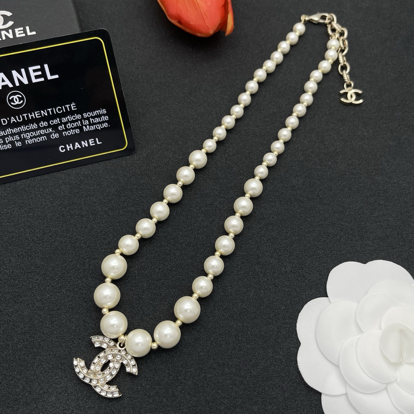 Chanel高仿珍珠雙C項鍊優雅百搭人氣推薦款| 12 Chanel高仿珍珠雙C項鍊優雅百搭人氣推薦款