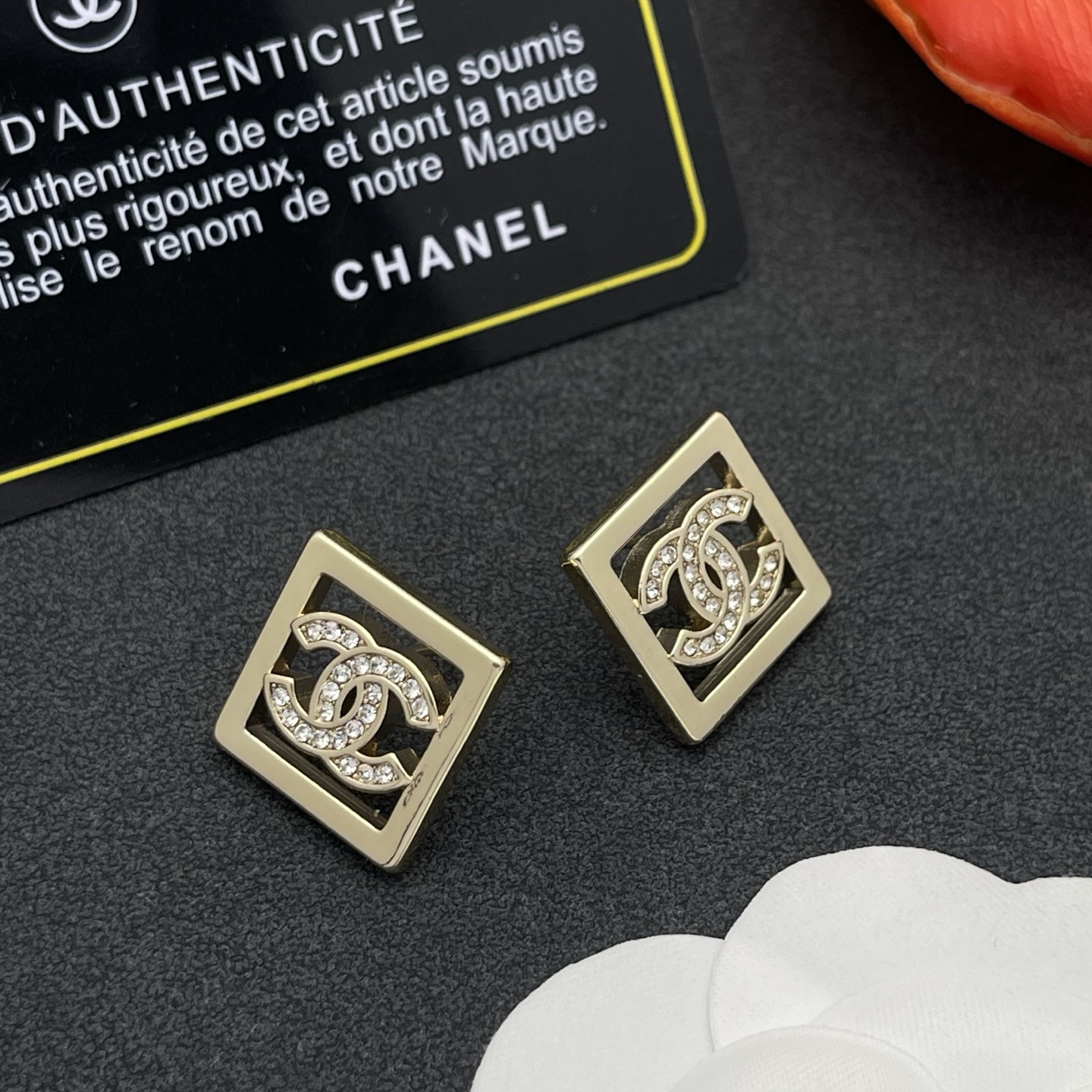 Chanel一比一精品耳環方形金色雙C鑲鑽款| 11 Chanel一比一精品耳環方形金色雙C鑲鑽款
