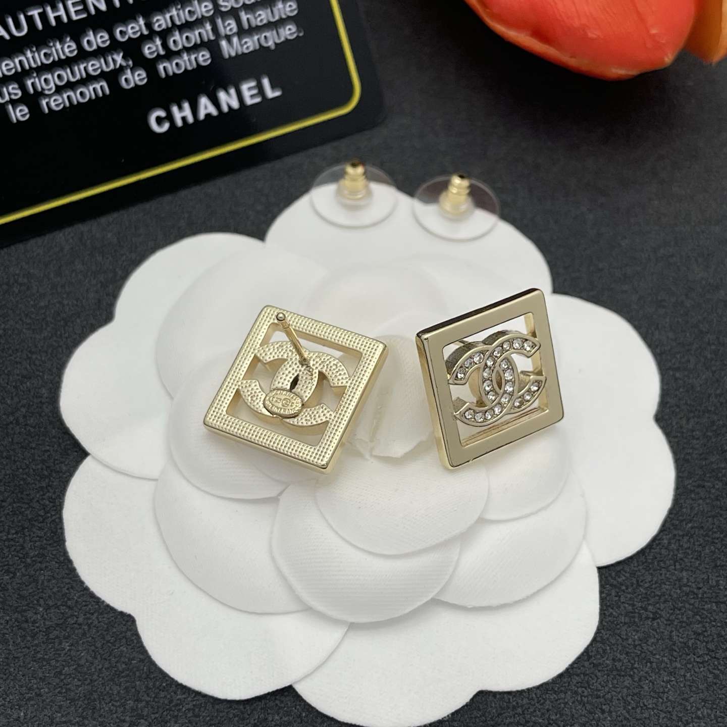 Chanel一比一精品耳環方形金色雙C鑲鑽款| 10 Chanel一比一精品耳環方形金色雙C鑲鑽款