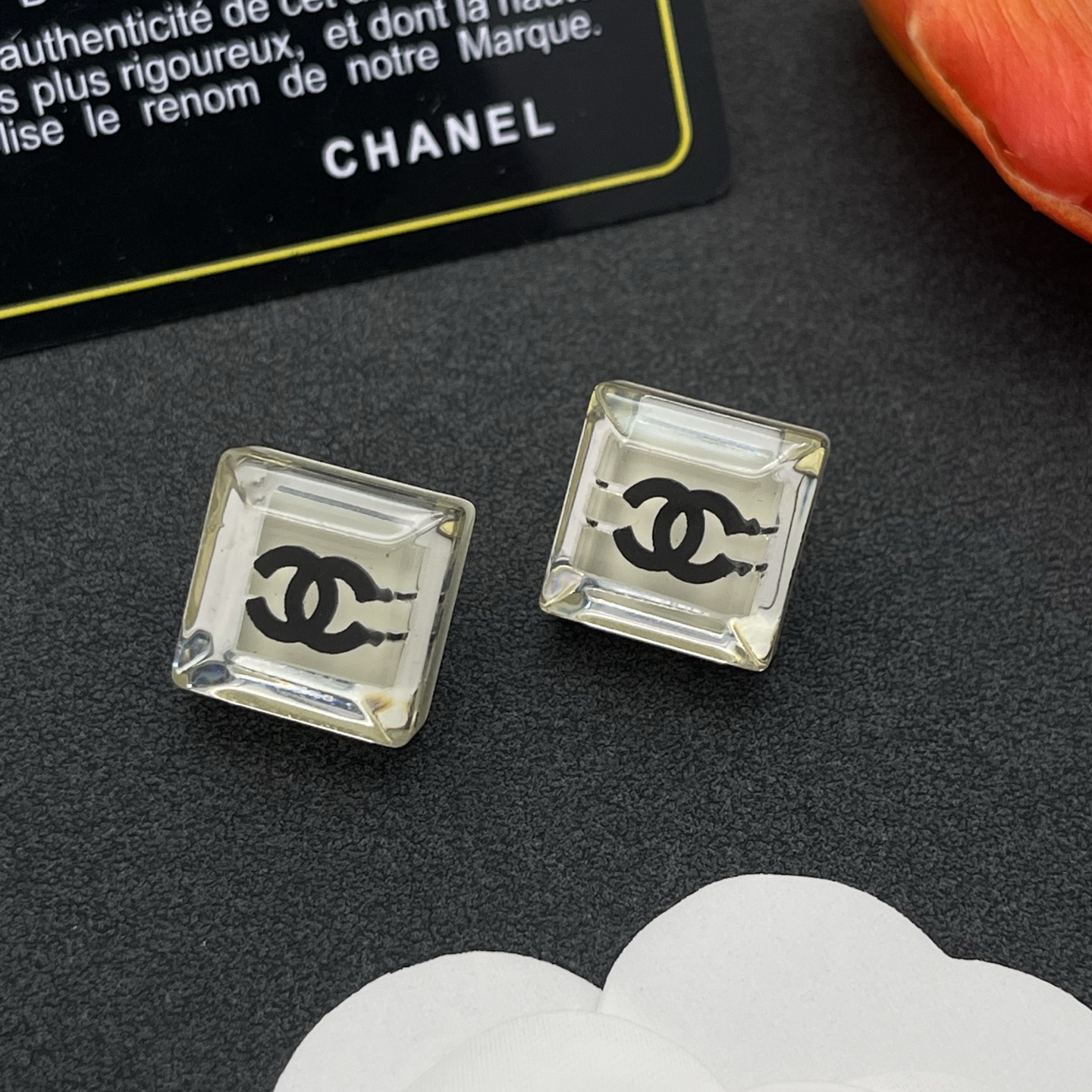 ChanelA貨耳環透明方型設計黑色雙C標誌感造型| 11 ChanelA貨耳環透明方型設計黑色雙C標誌感造型
