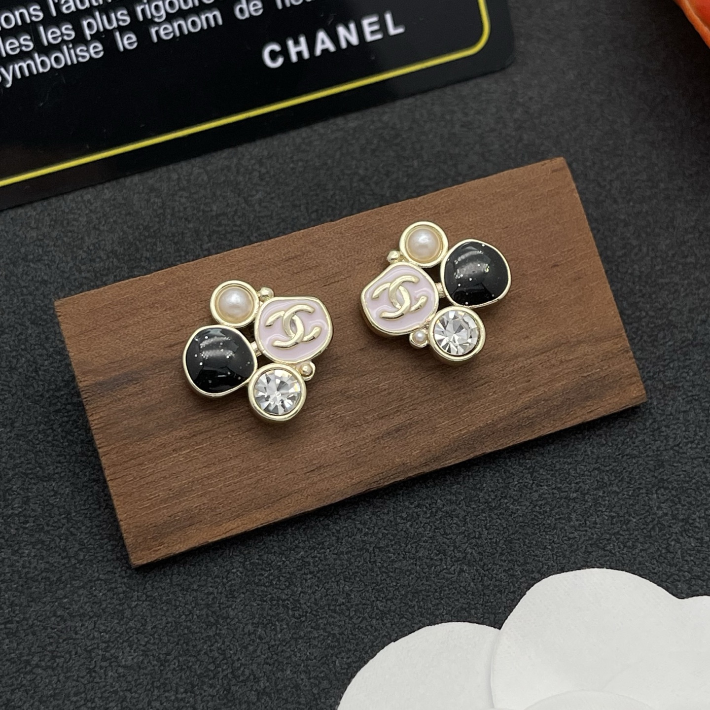Chanel高仿幾何拼色耳環珍珠水晶粉金款式| 13 Chanel高仿幾何拼色耳環珍珠水晶粉金款式