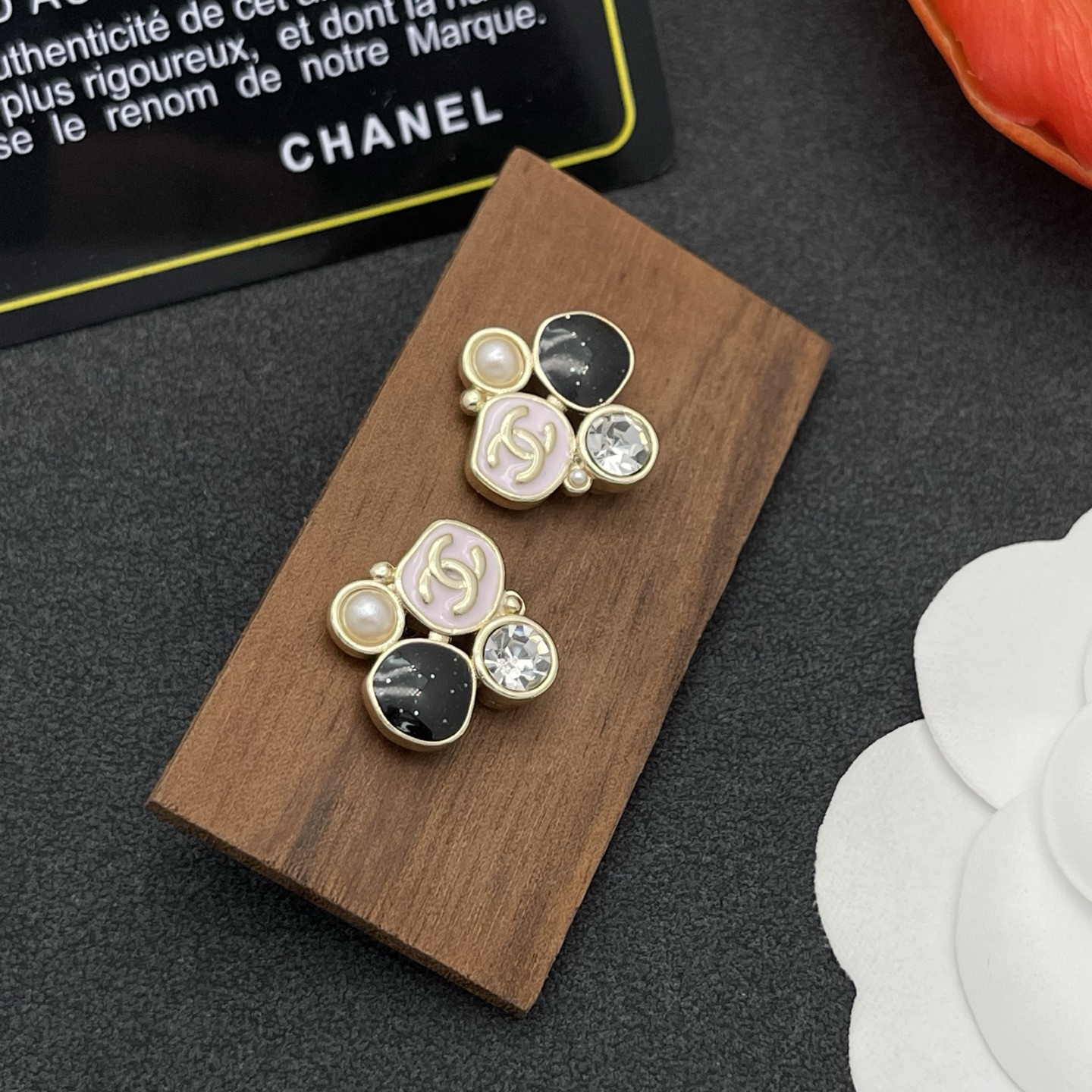 Chanel高仿幾何拼色耳環珍珠水晶粉金款式| 11 Chanel高仿幾何拼色耳環珍珠水晶粉金款式