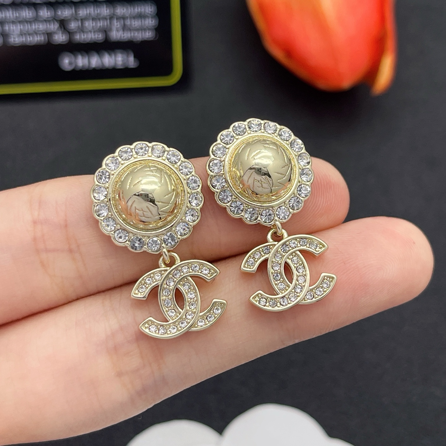 Chanel一比一仿金水鑽耳環女款雕刻垂墜款
