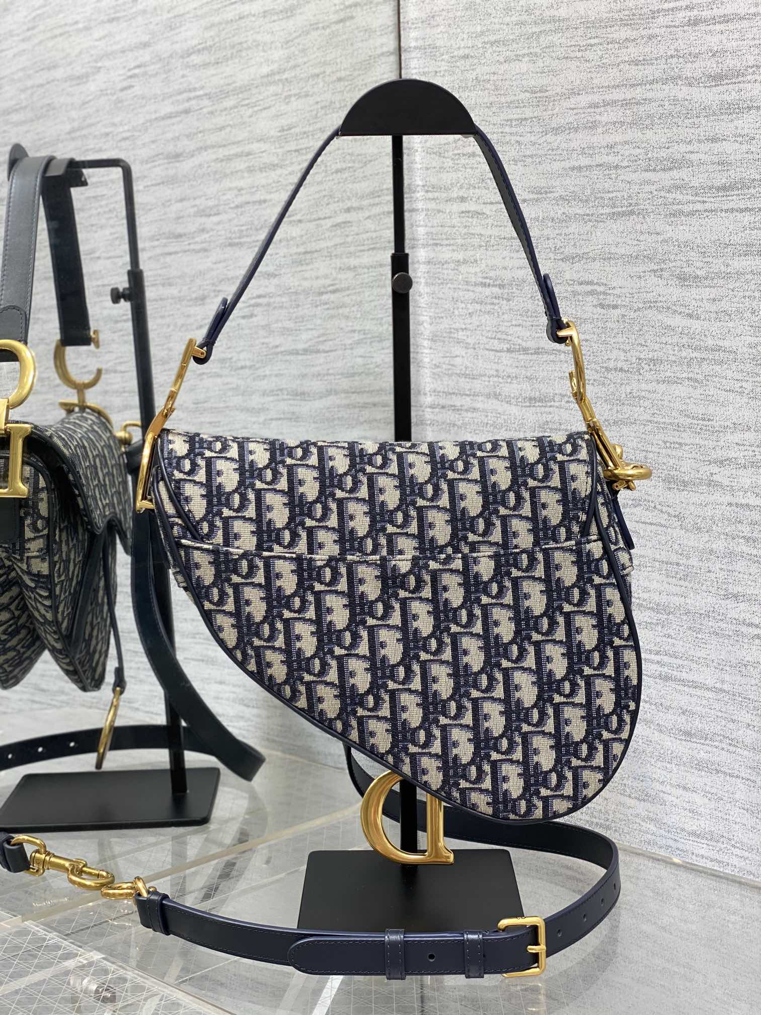 Dior 一比一老花馬鞍包 經典藍色帆布刺繡款 附長背帶| 12 Dior 一比一老花馬鞍包 經典藍色帆布刺繡款 附長背帶