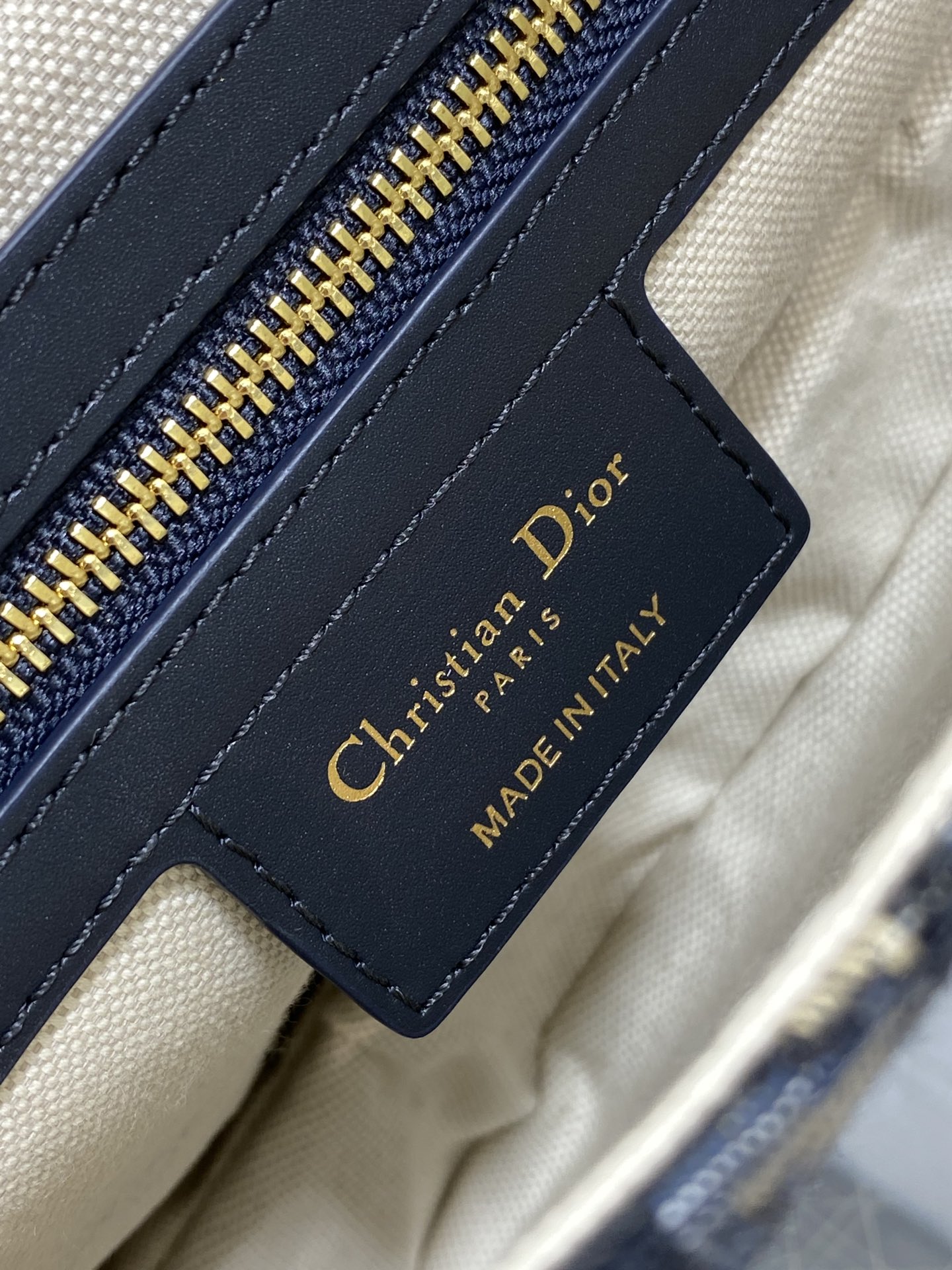 Dior 一比一老花馬鞍包 經典藍色帆布刺繡款 附長背帶| 7 Dior 一比一老花馬鞍包 經典藍色帆布刺繡款 附長背帶