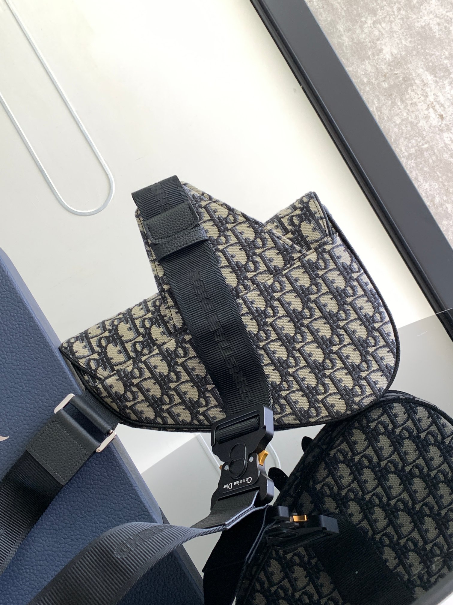 Dior一比一男款老花馬鞍包 Oblique帆布款 經典潮流實用首選| 14 Dior一比一男款老花馬鞍包 Oblique帆布款 經典潮流實用首選