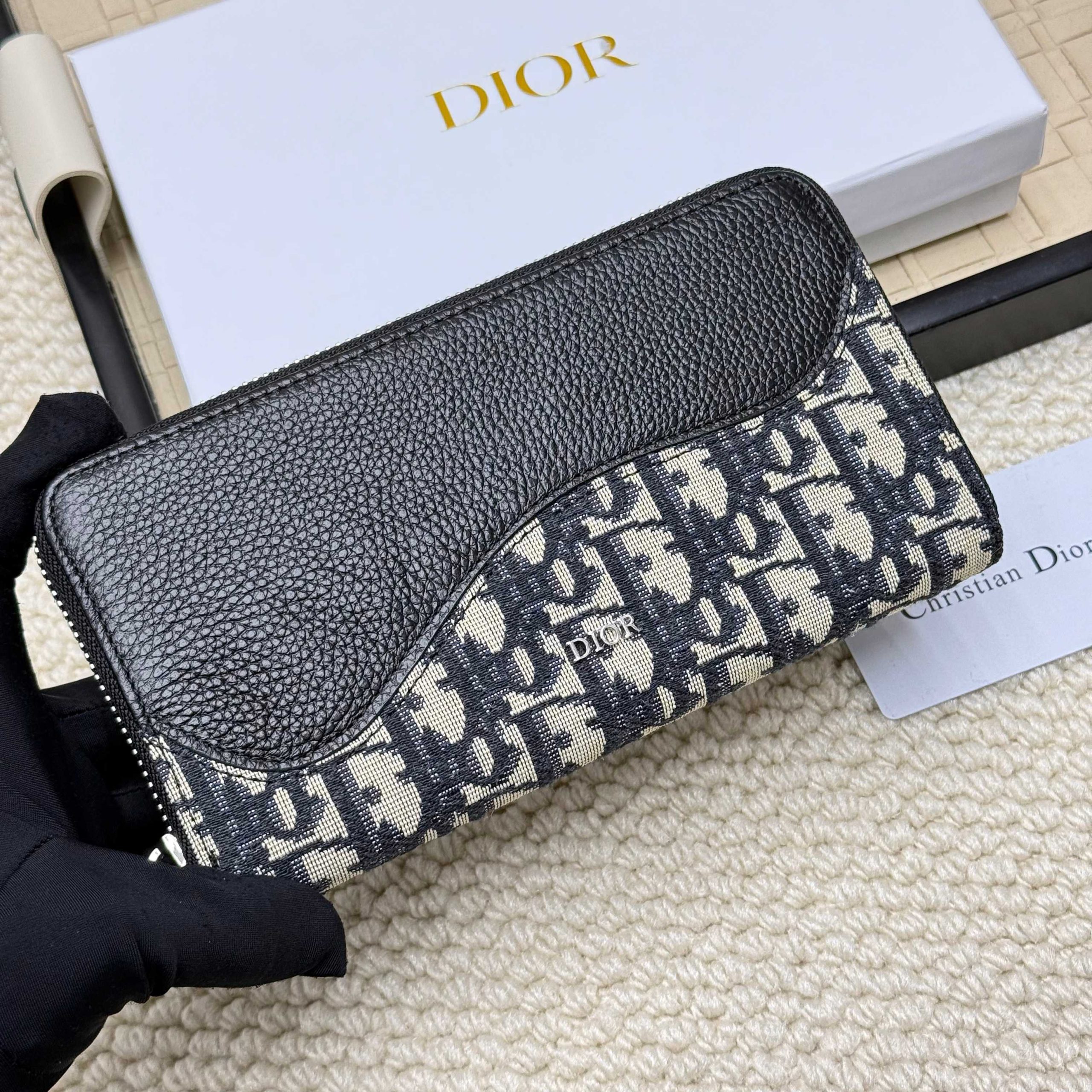 Dior高仿老花拼接拉鍊長夾男士皮革設計款| 11 Dior高仿老花拼接拉鍊長夾男士皮革設計款