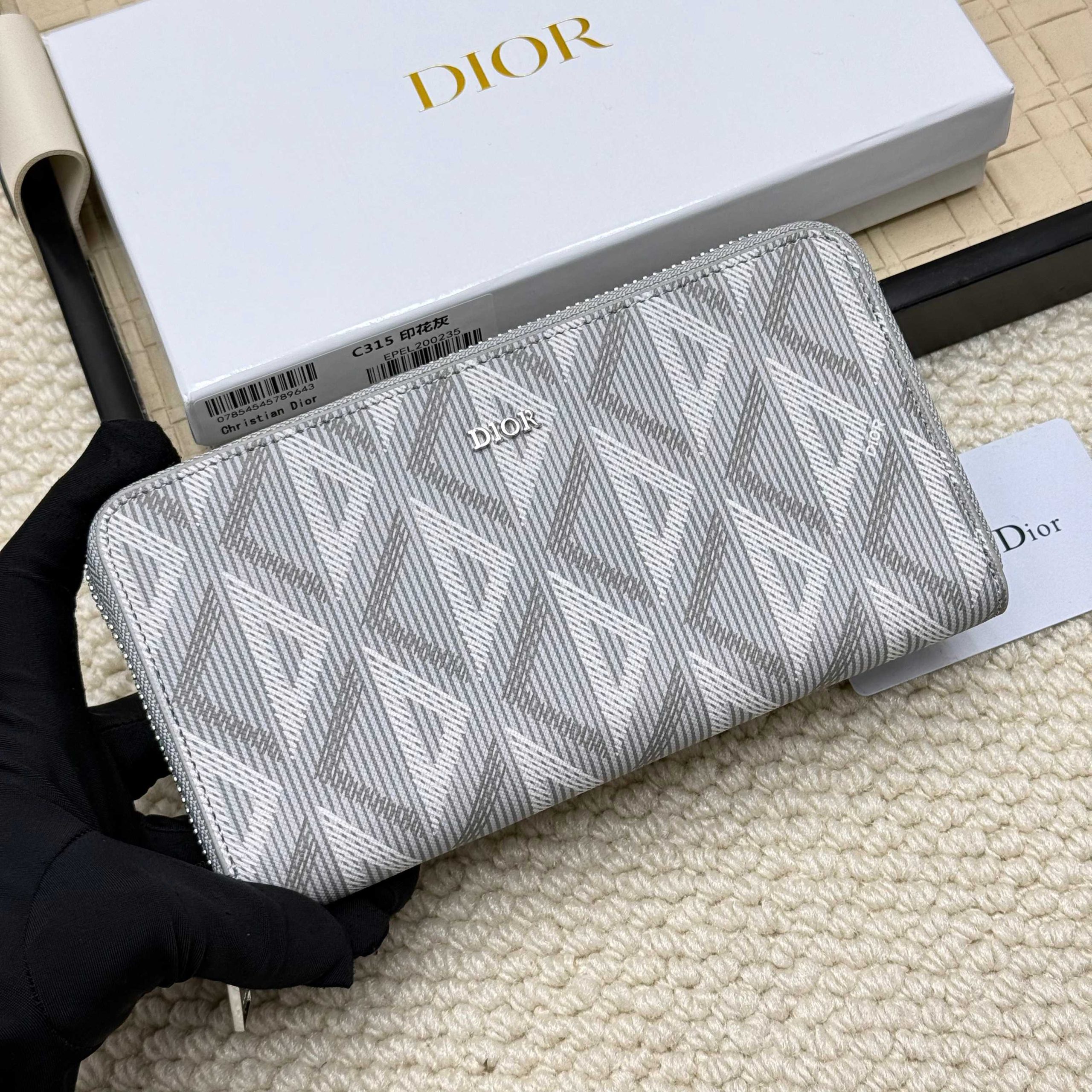 Dior一比一精品幾何布紋長夾拉鍊設計銀灰色款| 11 Dior一比一精品幾何布紋長夾拉鍊設計銀灰色款