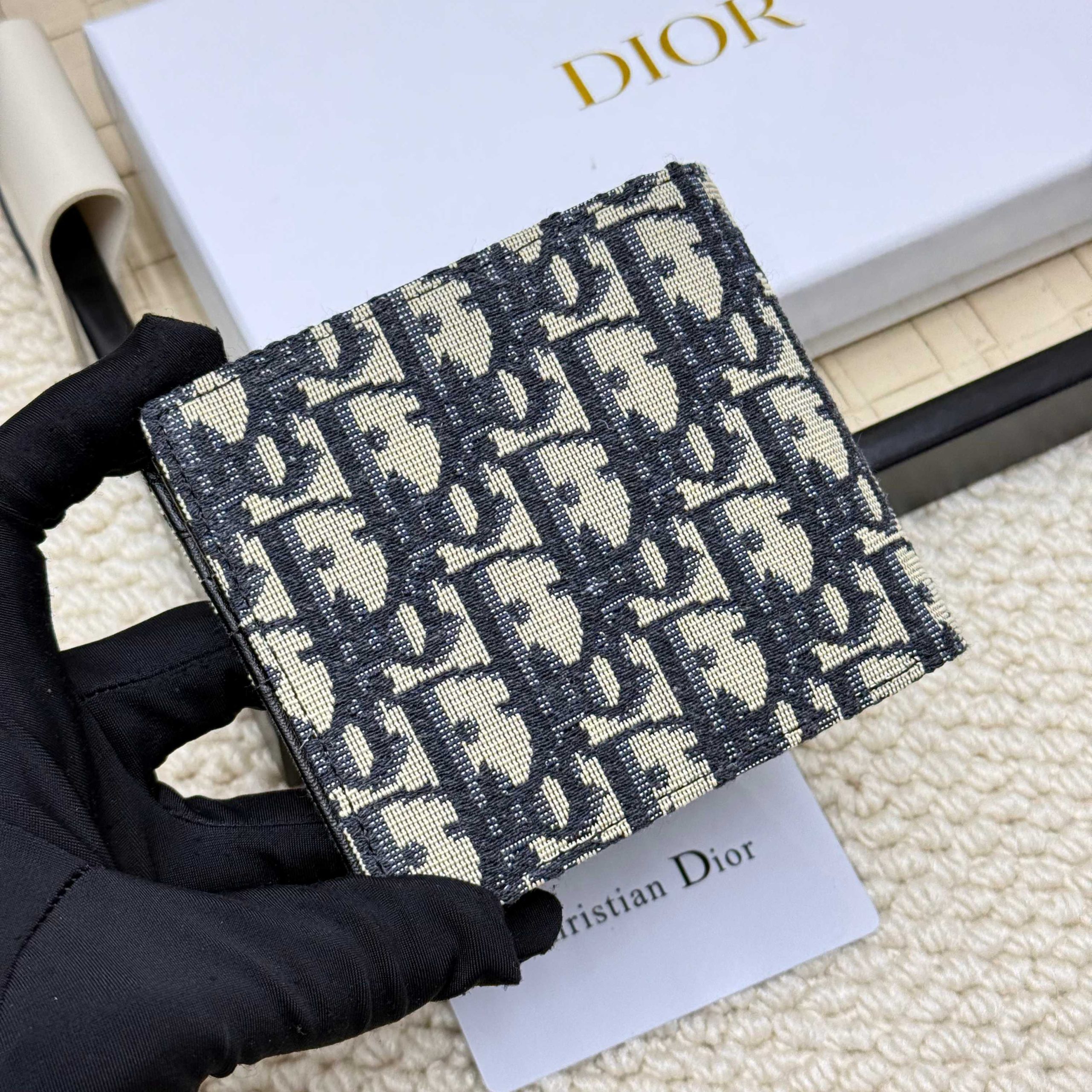 Dior高仿短夾Oblique老花雙折款式簡約設計| 10 Dior高仿短夾Oblique老花雙折款式簡約設計