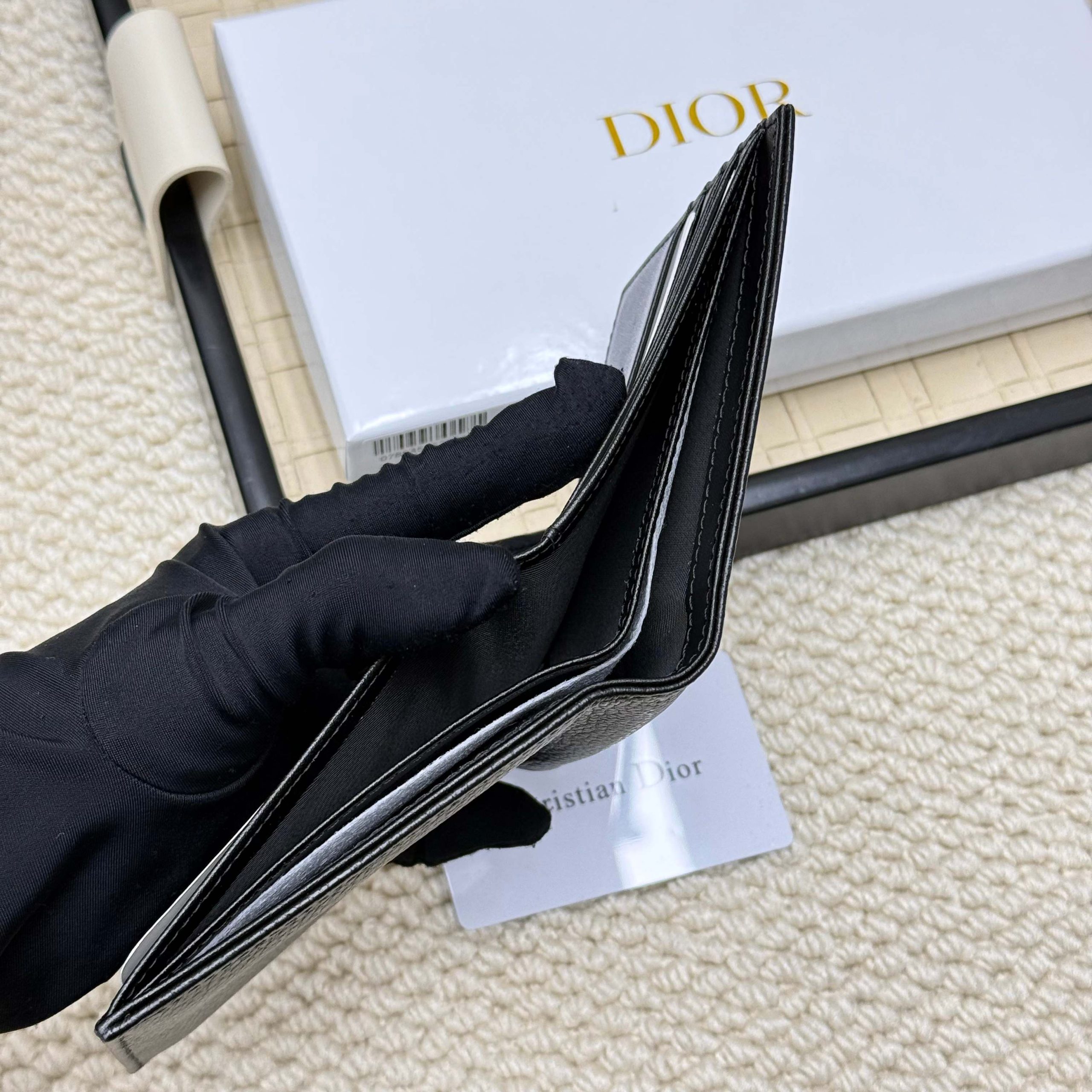 Dior一比一短夾男士荔枝紋CD金屬Logo款| 7 Dior一比一短夾男士荔枝紋CD金屬Logo款