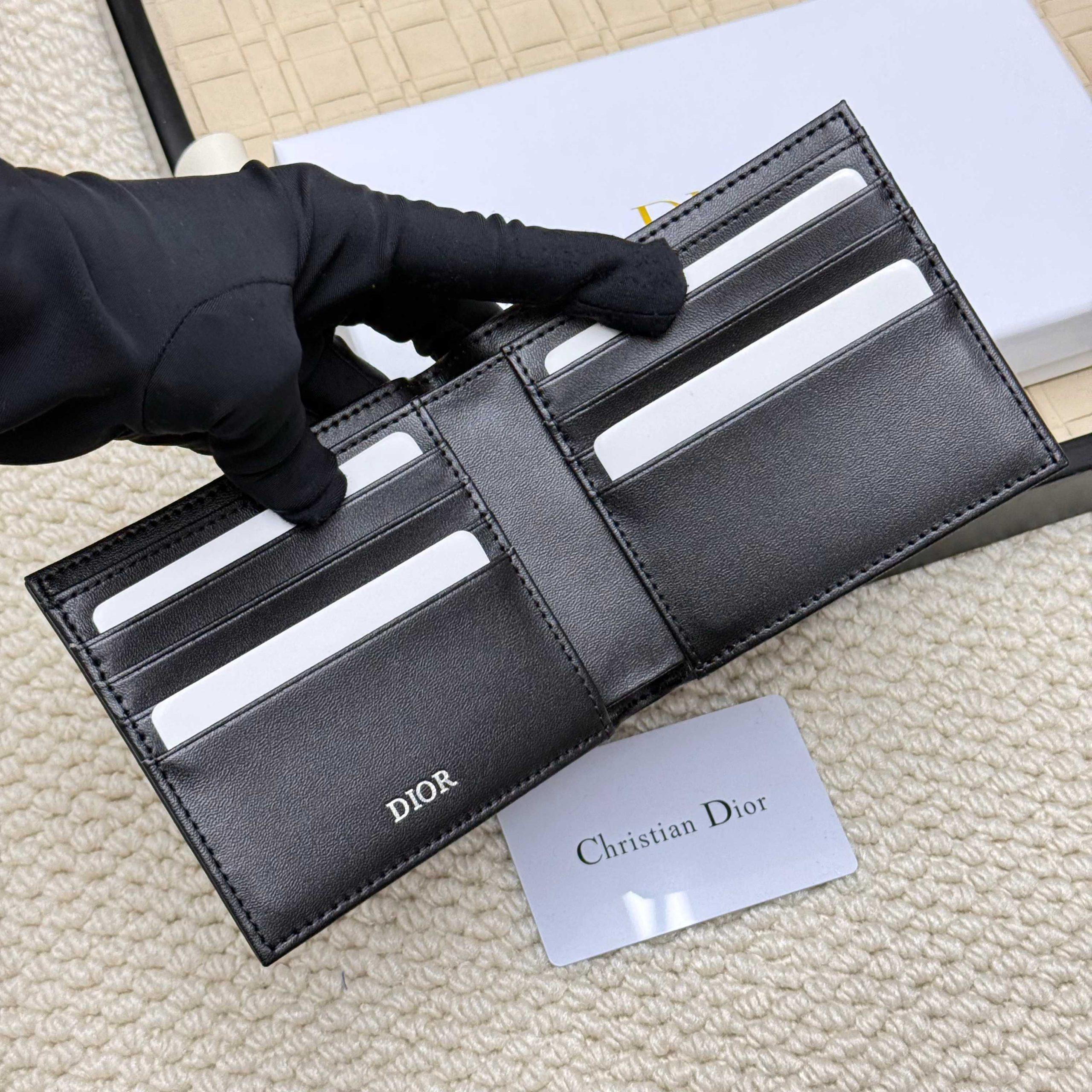 Dior A貨短夾幾何灰布紋百搭造型輕薄雙折款| 8 Dior A貨短夾幾何灰布紋百搭造型輕薄雙折款