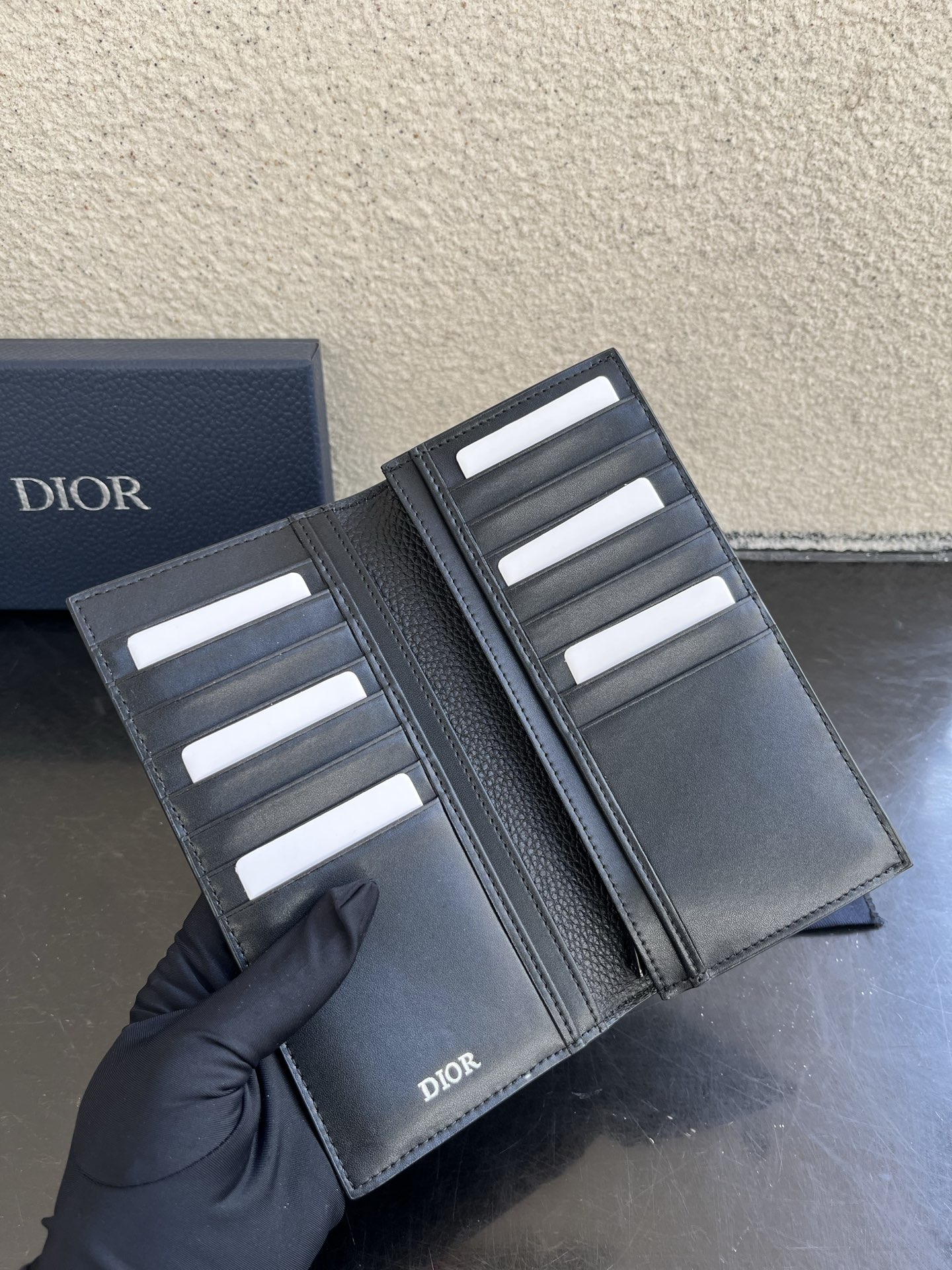 Dior 原單男士長夾 黑色荔枝紋皮革 對比縫線立體造型| 8 Dior 原單男士長夾 黑色荔枝紋皮革 對比縫線立體造型