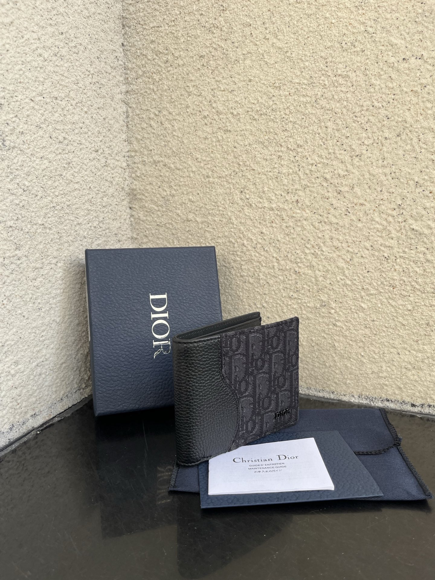 Dior 高仿男士短夾 老花與荔枝皮拼接設計| 11 Dior 高仿男士短夾 老花與荔枝皮拼接設計