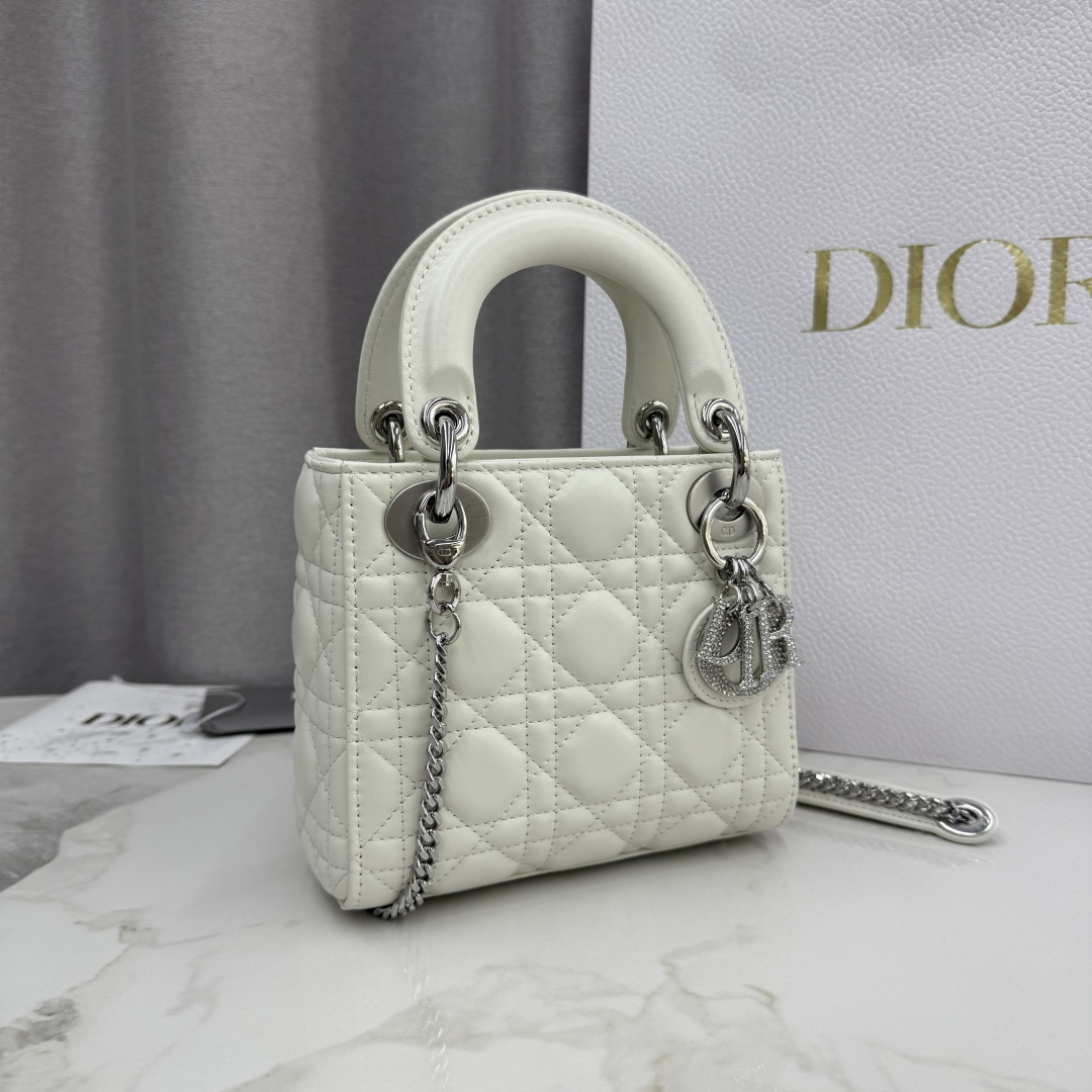 Dior一比一白色Lady Dior女用皮革小包氣質優雅實用推薦| 14 Dior一比一白色Lady Dior女用皮革小包氣質優雅實用推薦