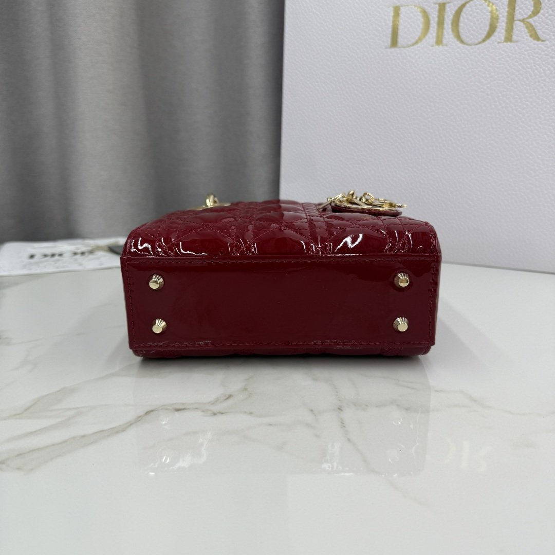 Dior高仿酒紅漆皮Lady Dior手提包女款鏈條設計氣質款| 10 Dior高仿酒紅漆皮Lady Dior手提包女款鏈條設計氣質款