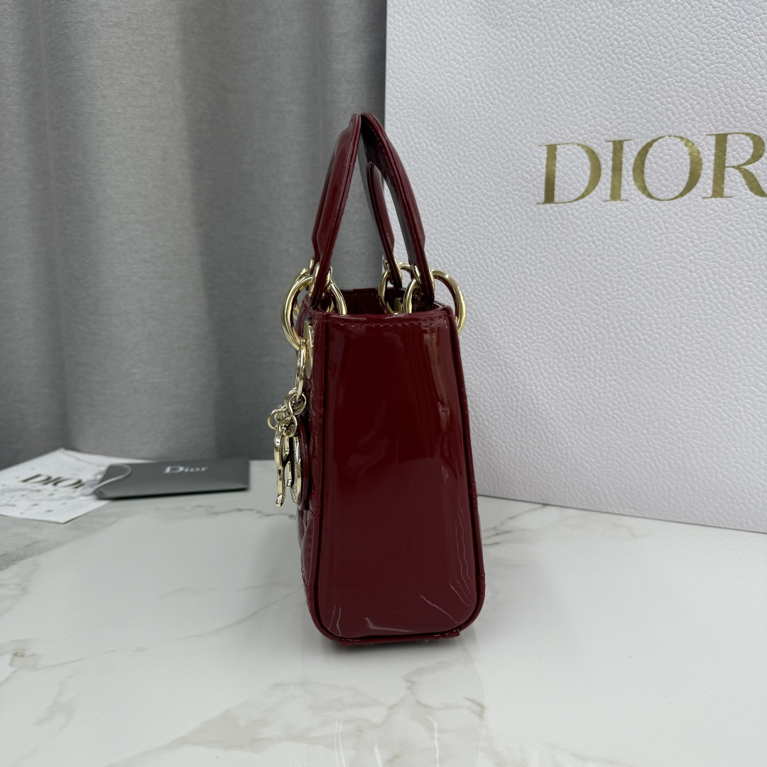 Dior高仿酒紅漆皮Lady Dior手提包女款鏈條設計氣質款| 9 Dior高仿酒紅漆皮Lady Dior手提包女款鏈條設計氣質款