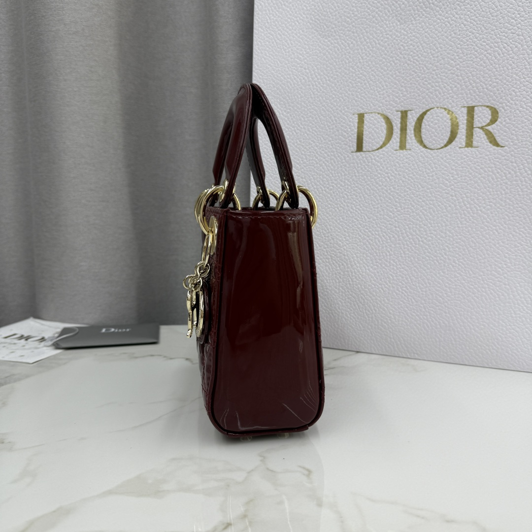 Dior原單酒紅漆皮Lady Dior小包女用小巧時尚鏈條設計| 8 Dior原單酒紅漆皮Lady Dior小包女用小巧時尚鏈條設計